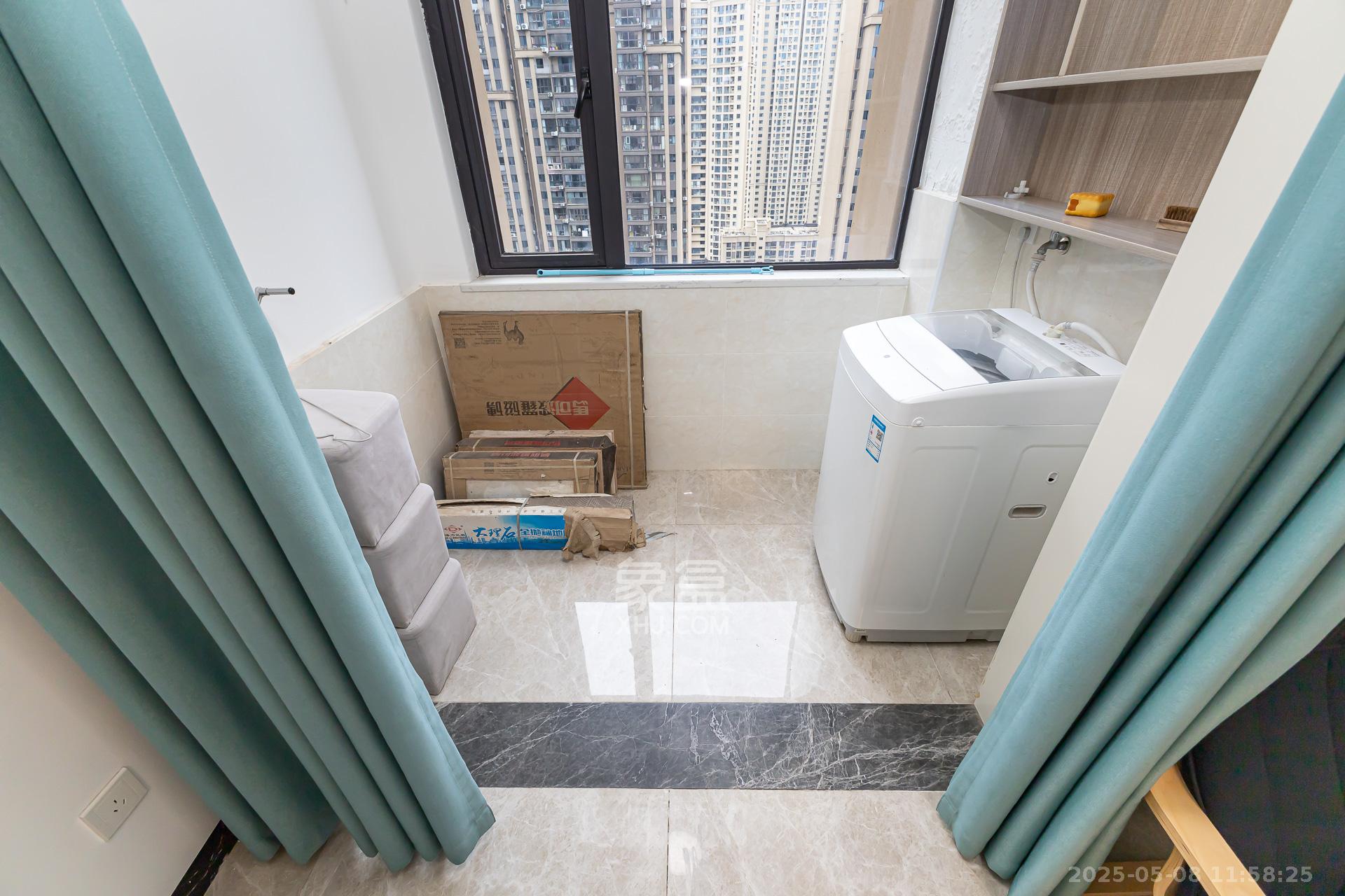 勤诚达境界城 3室2厅1卫 78.0万 勤诚达境界城 3室2厅1卫 78.0万阳台