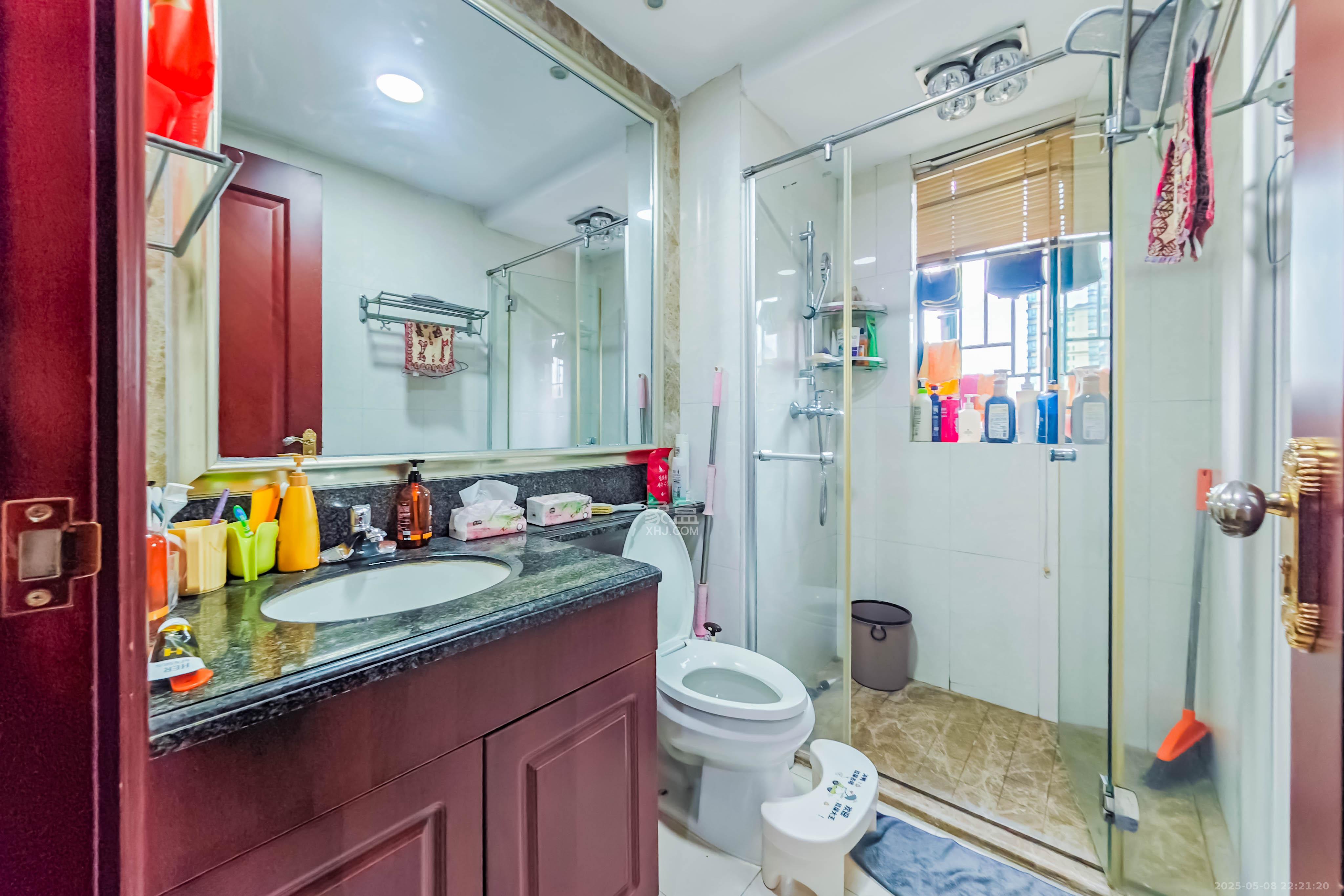 恒大绿洲  4室2厅2卫    145.0万 恒大绿洲  4室2厅2卫    145.0万卫生间