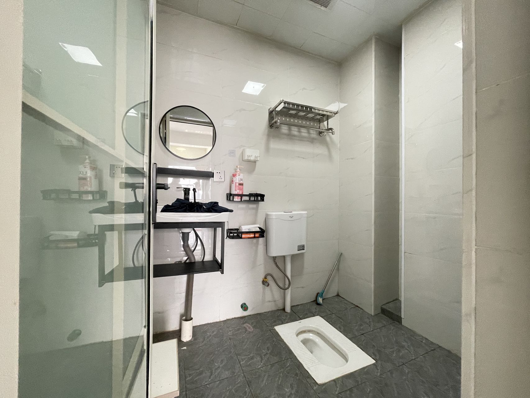 保利香槟国际  1室1厅1卫    28.8万 保利香槟国际  1室1厅1卫    28.8万室内图