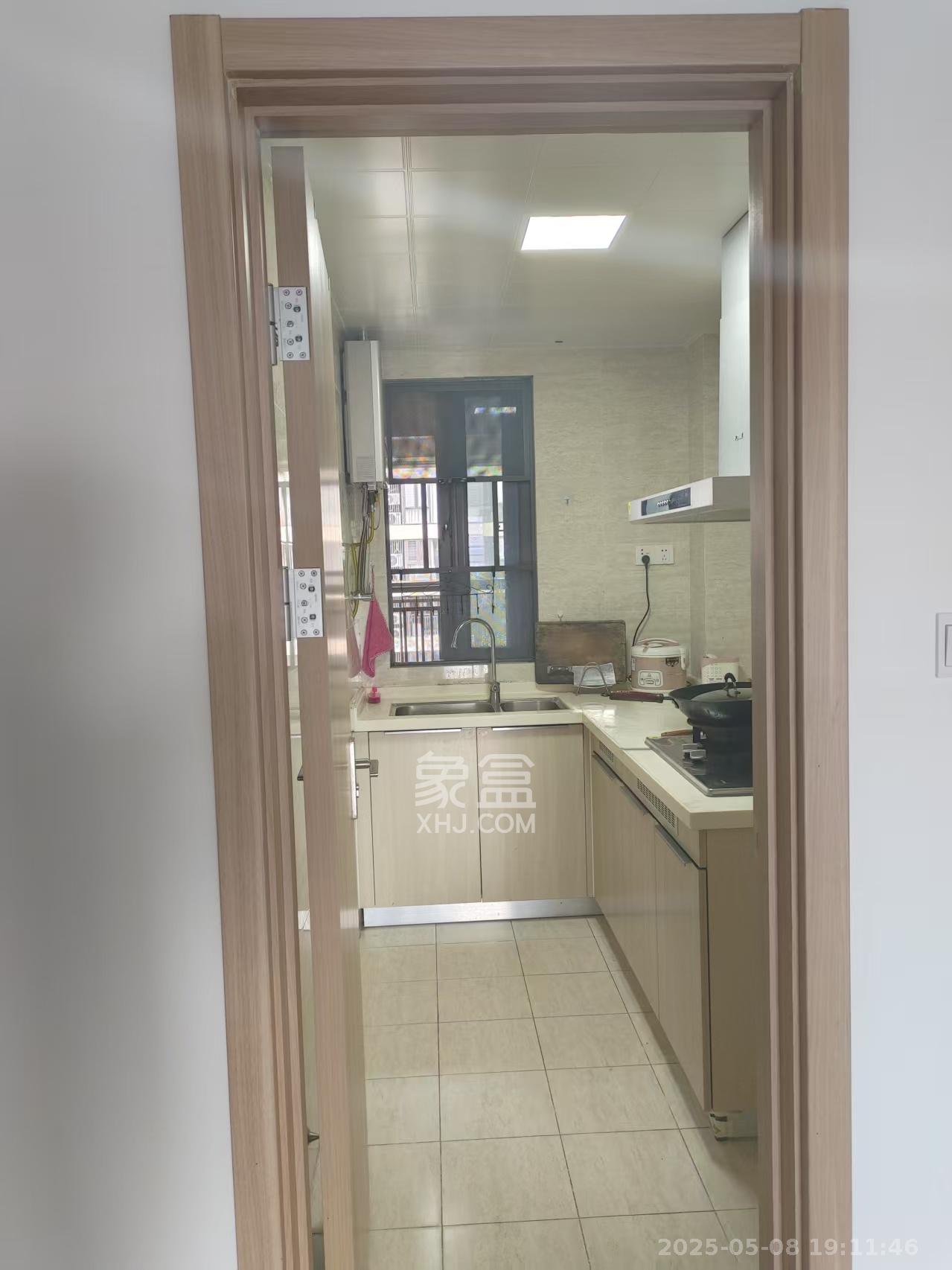 金辉优步花园 3室2厅1卫 2800.0元/月 金辉优步花园 3室2厅1卫 2800.0元/月室内图