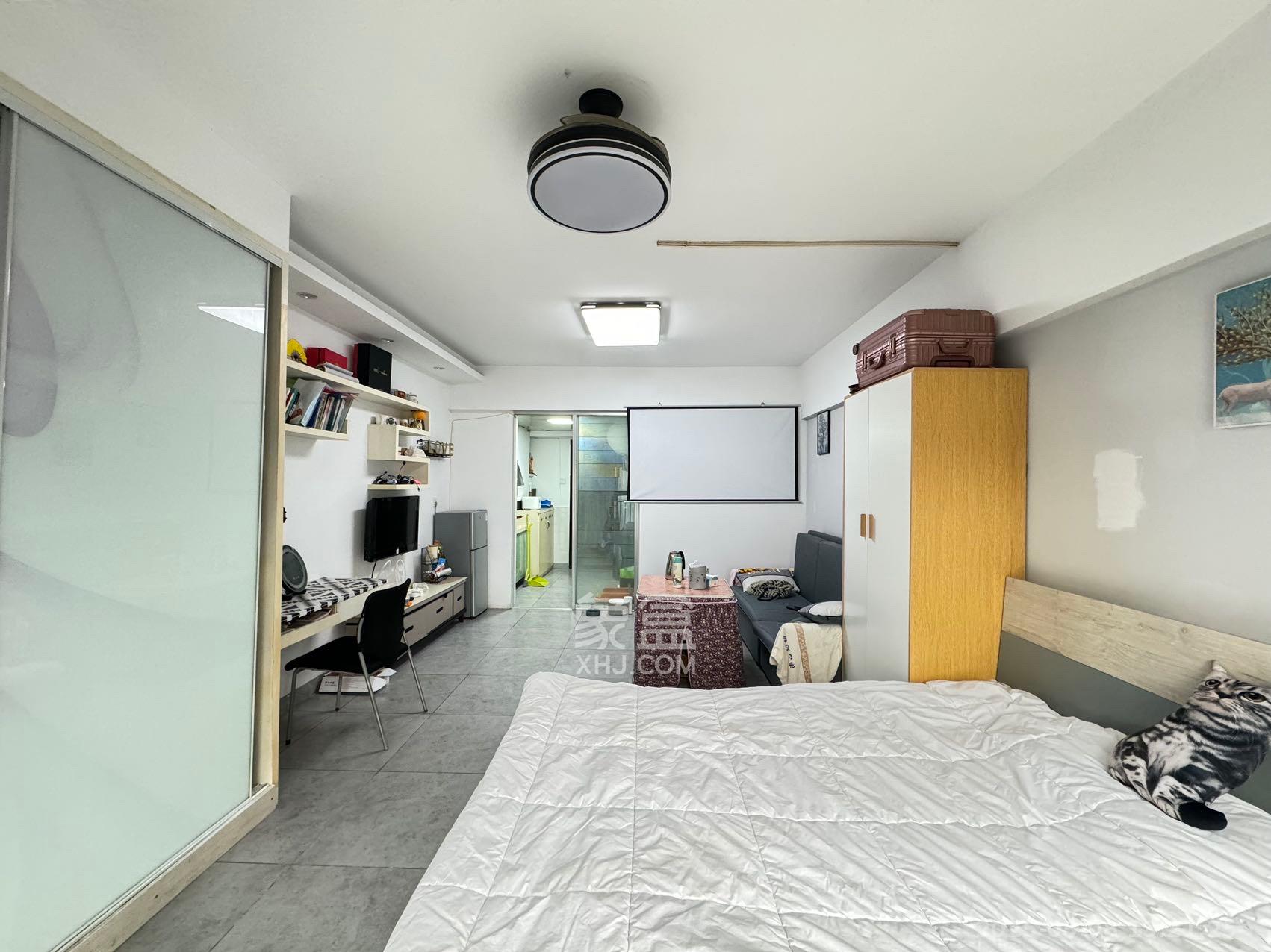 山水华景  2室1厅1卫   1500.00元/月室内图