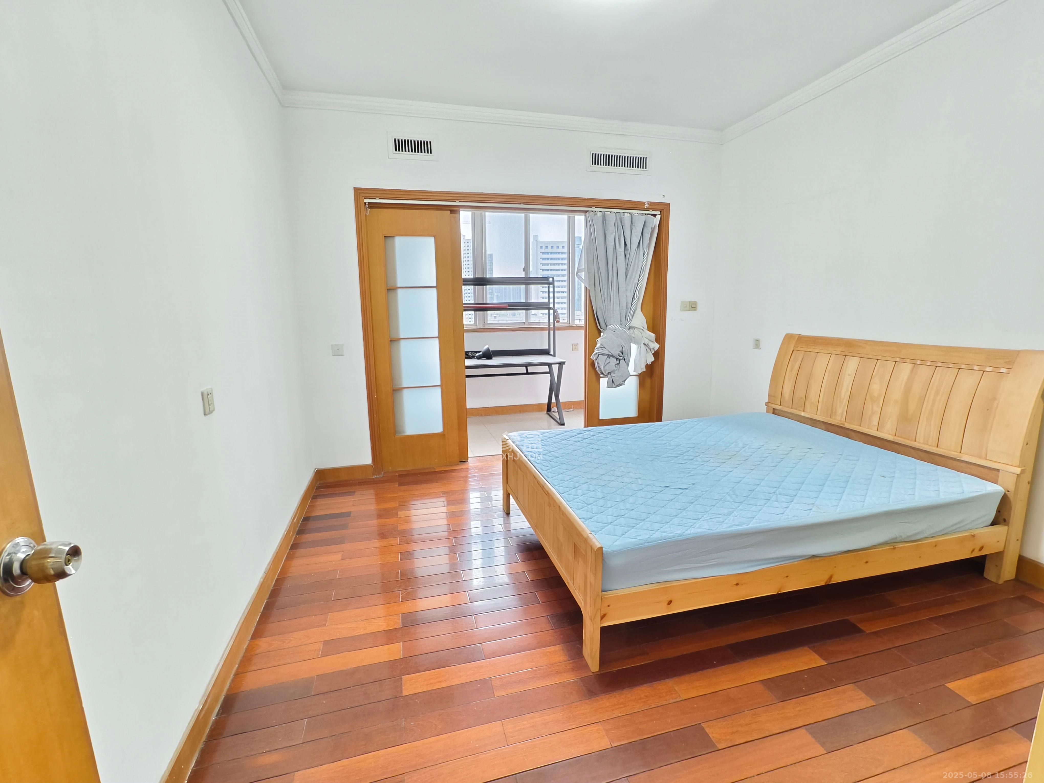 湘农桥社区 3室2厅2卫 3400.0元/月 湘农桥社区 3室2厅2卫 3400.0元/月室内图