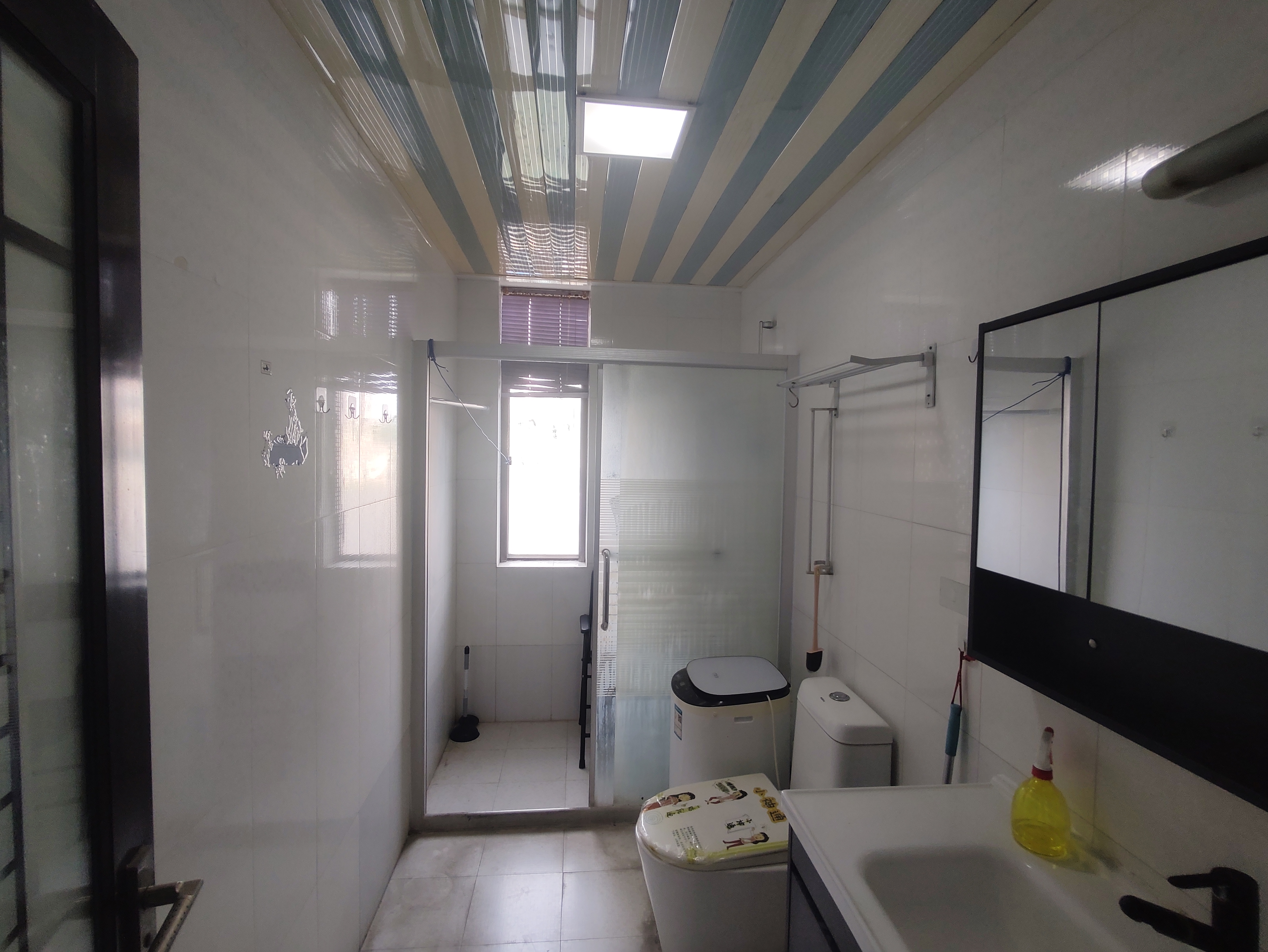 警苑 5室2厅3卫 4000.0元/月 警苑 5室2厅3卫 4000.0元/月室内图