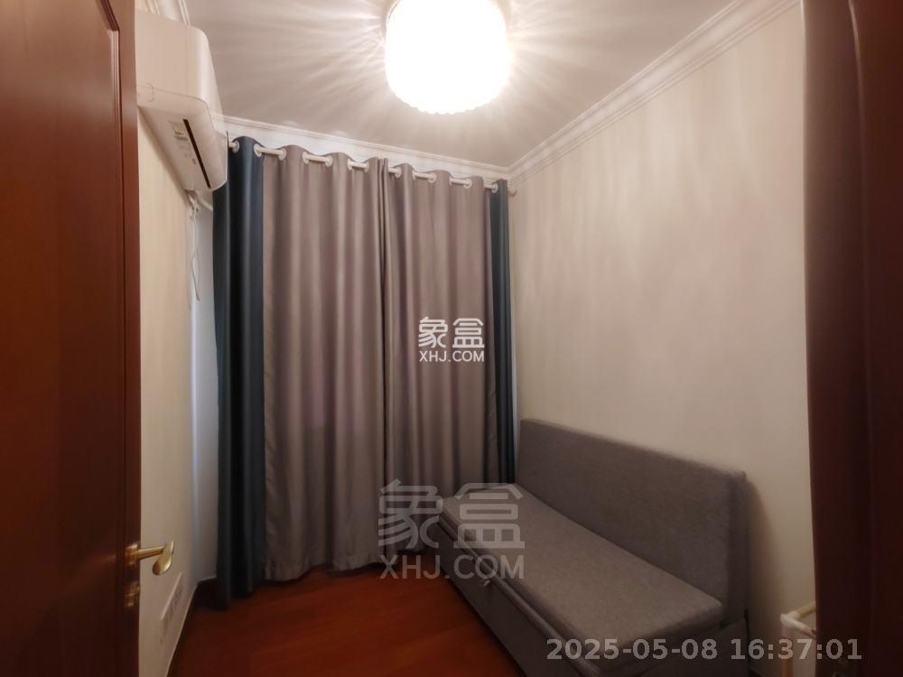 恒大华府 4室2厅2卫 2300.0元/月 恒大华府 4室2厅2卫 2300.0元/月室内图