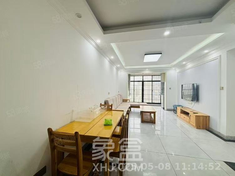 绿地香树花城  3室2厅1卫   1600.00元/月室内图