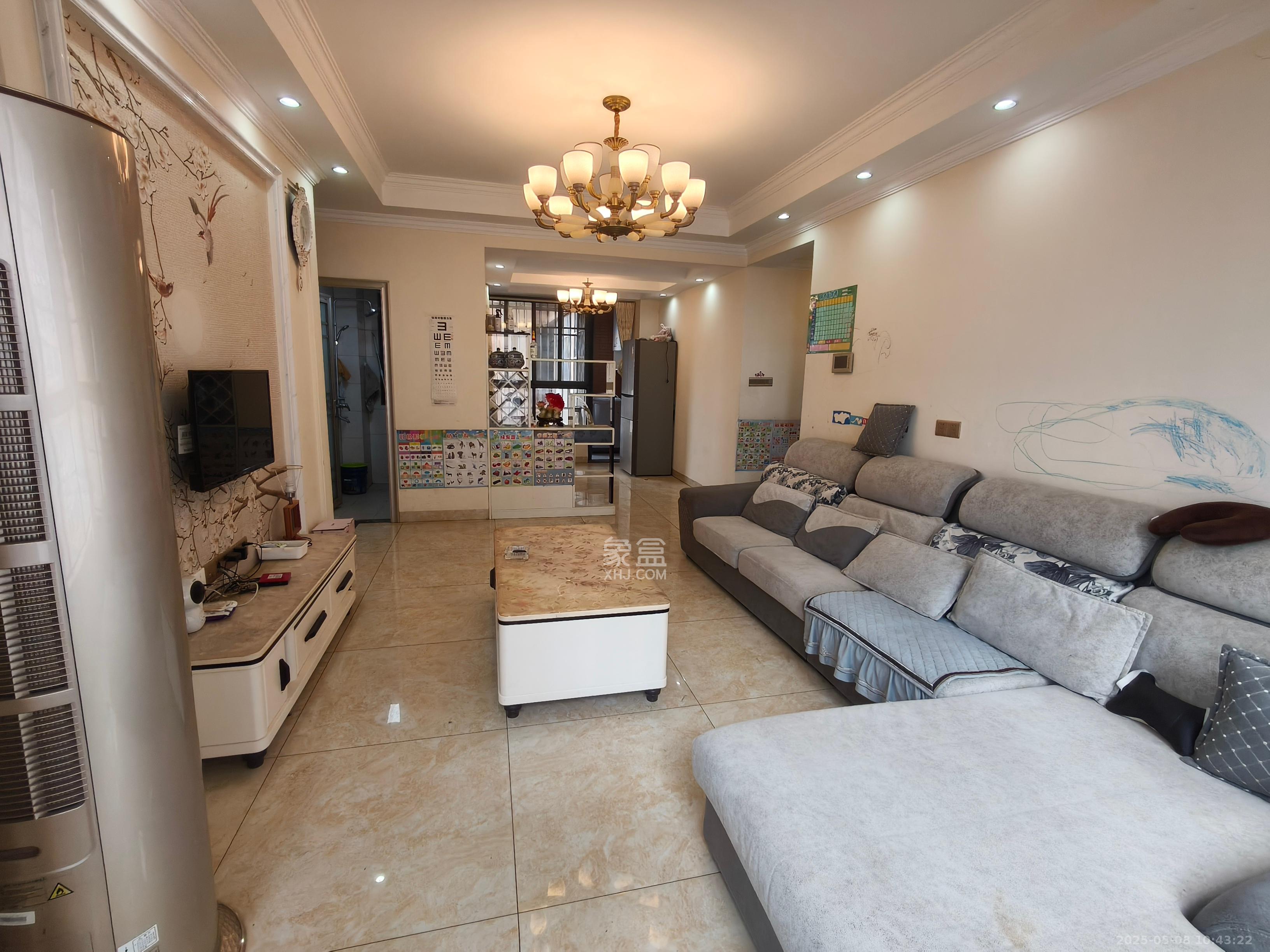 紫华郡 4室2厅2卫 2300.0元/月 紫华郡 4室2厅2卫 2300.0元/月室内图