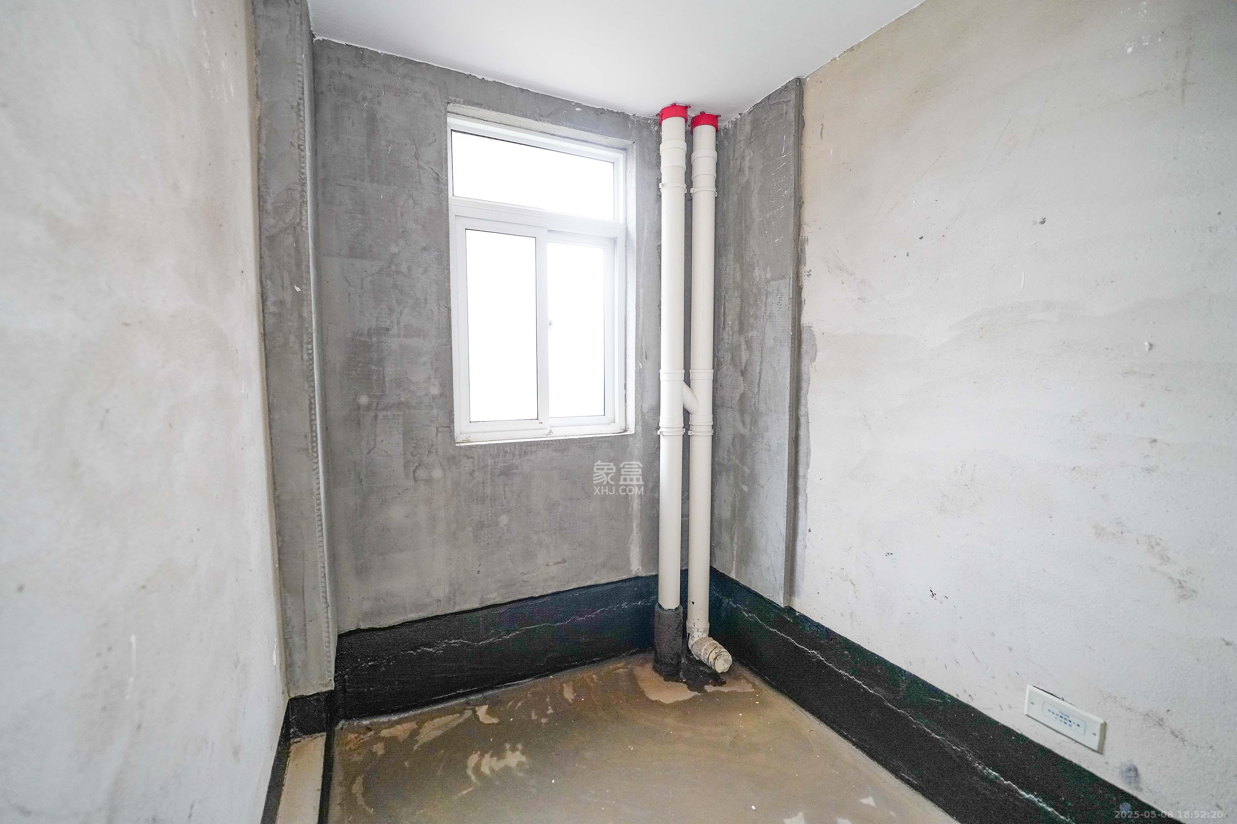 凯富南方鑫城 3室2厅2卫 67.0万 凯富南方鑫城 3室2厅2卫 67.0万卫生间