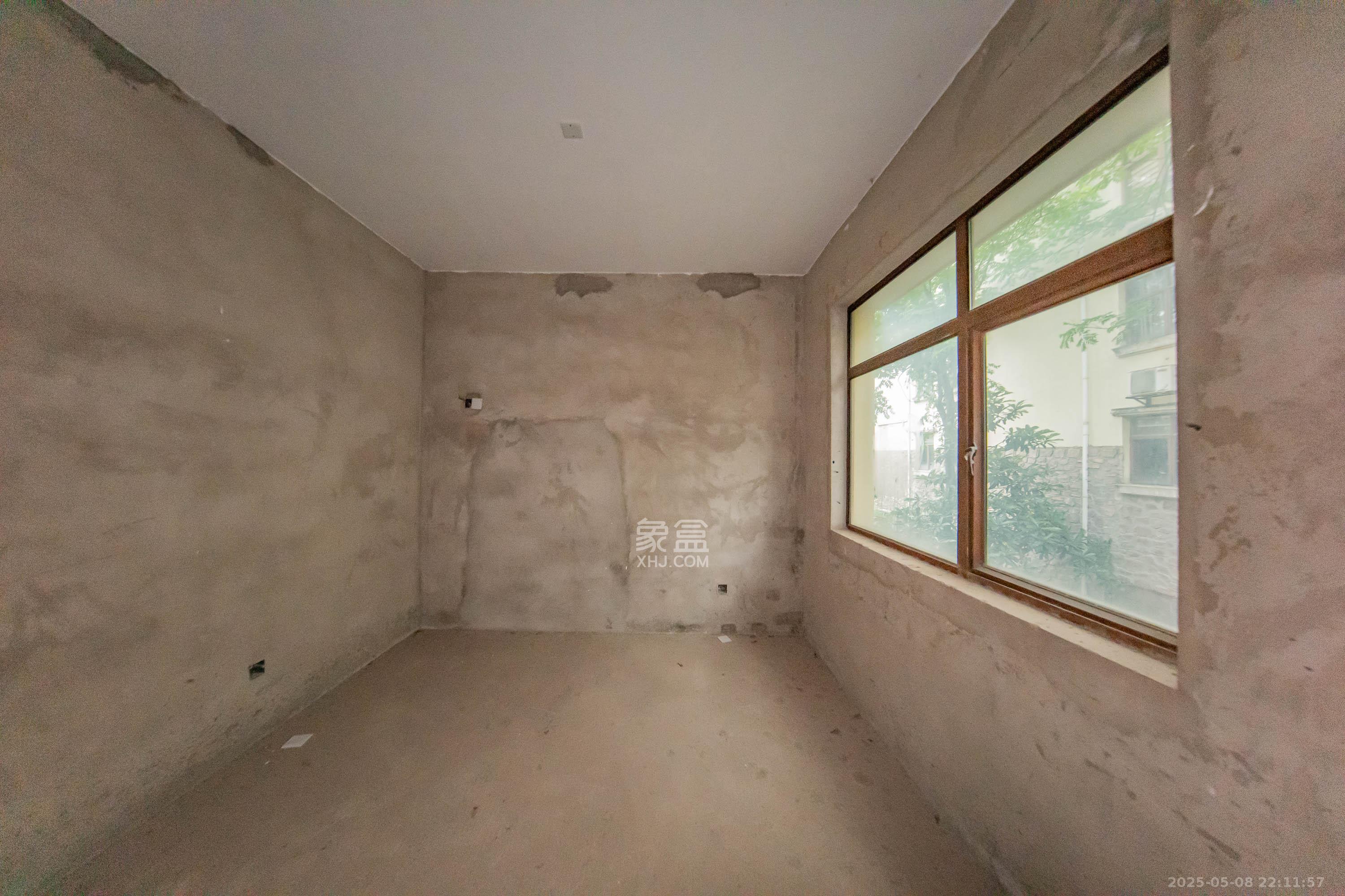 麓山恋迪亚溪谷 5室2厅2卫 300.0万 麓山恋迪亚溪谷 5室2厅2卫 300.0万卧室