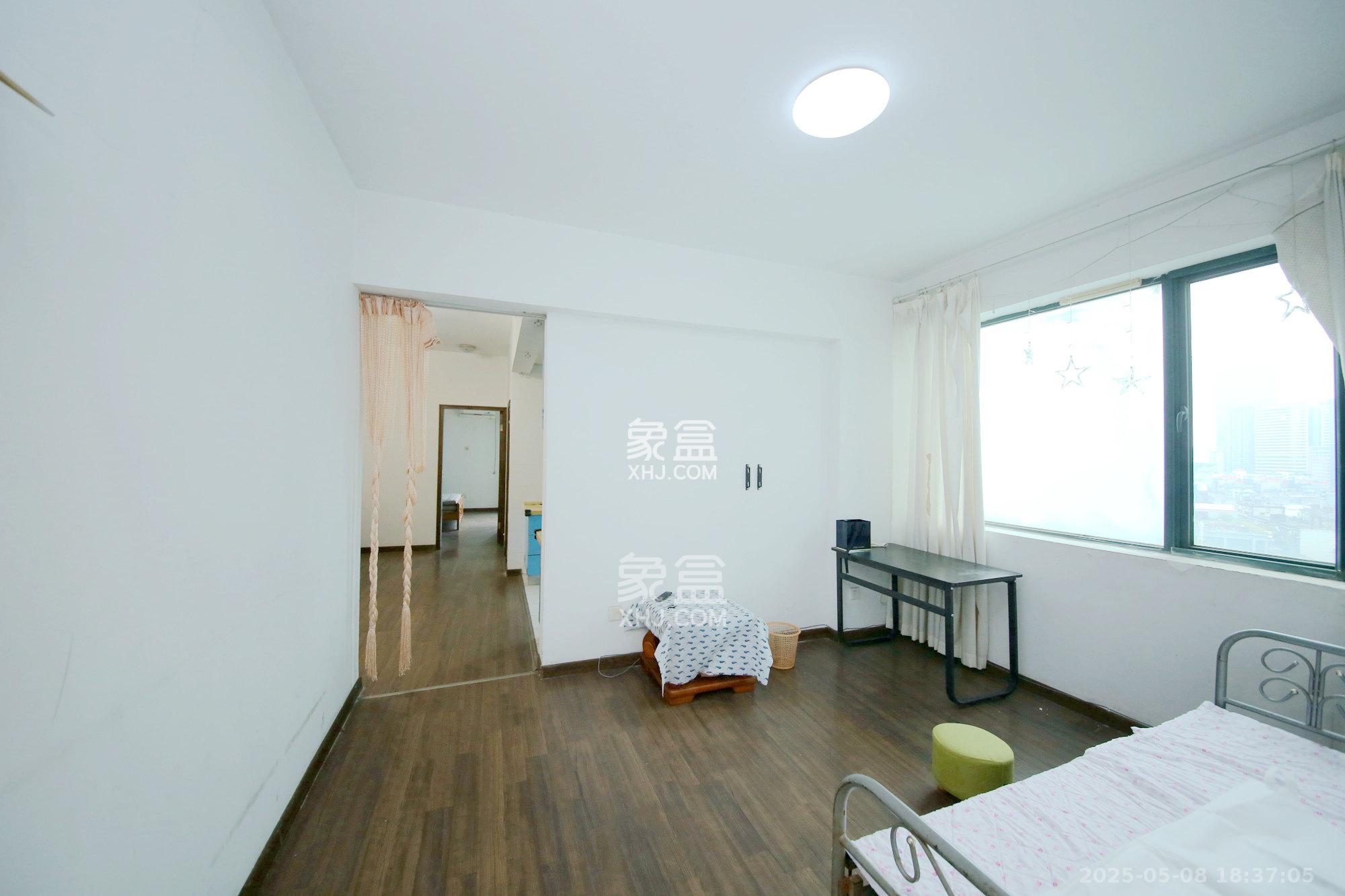 华盛新外滩 2室1厅1卫 2500.0元/月 华盛新外滩 2室1厅1卫 2500.0元/月室内图