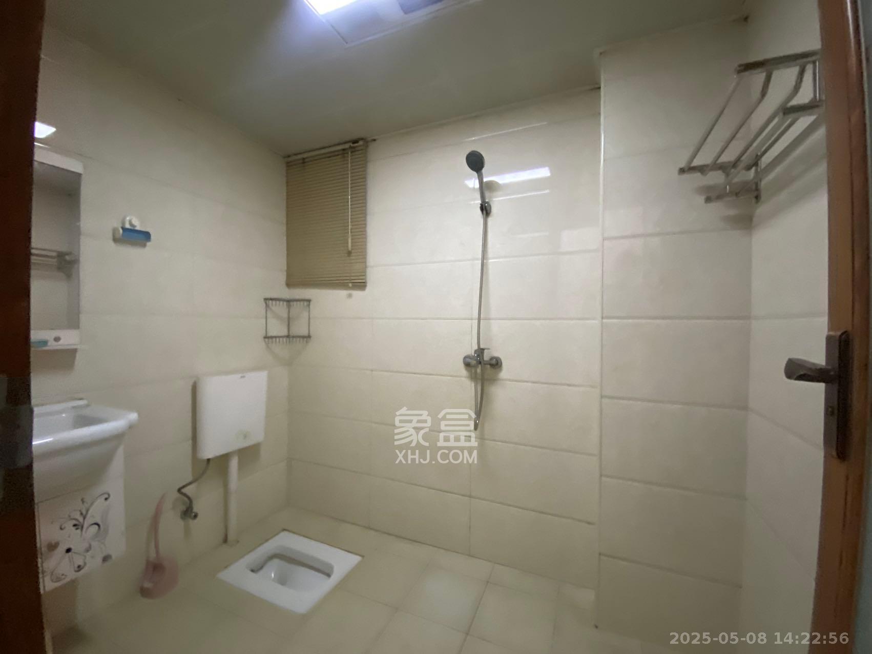 万科魅力之城  3室2厅2卫   2490.00元/月室内图