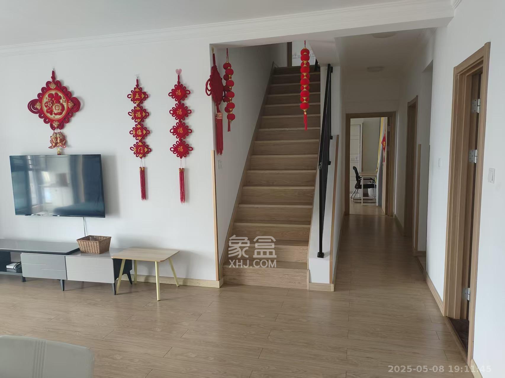 金辉优步花园 3室2厅1卫 2800.0元/月 金辉优步花园 3室2厅1卫 2800.0元/月室内图