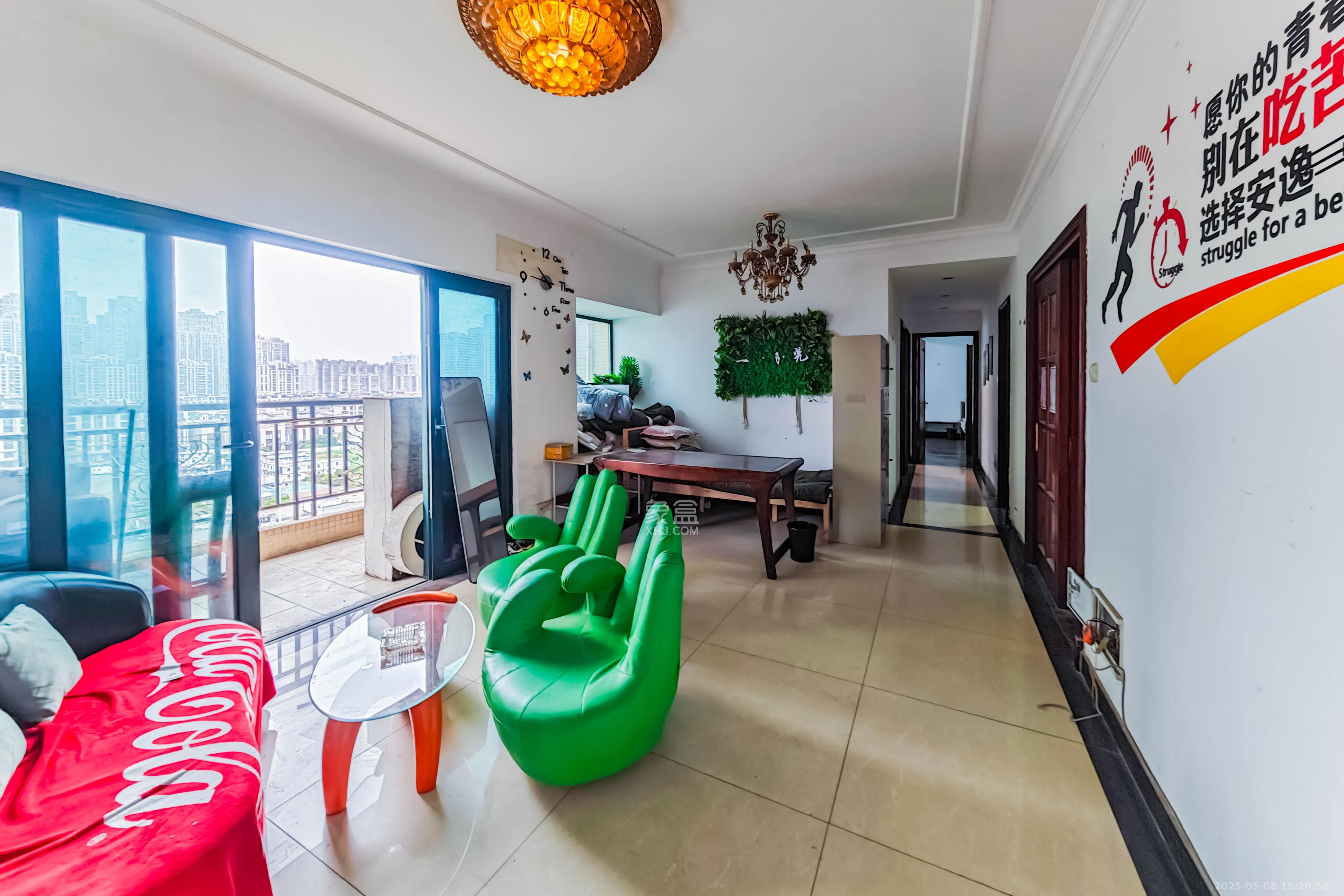 恒大绿洲  3室2厅2卫    86.0万 恒大绿洲  3室2厅2卫    86.0万客厅