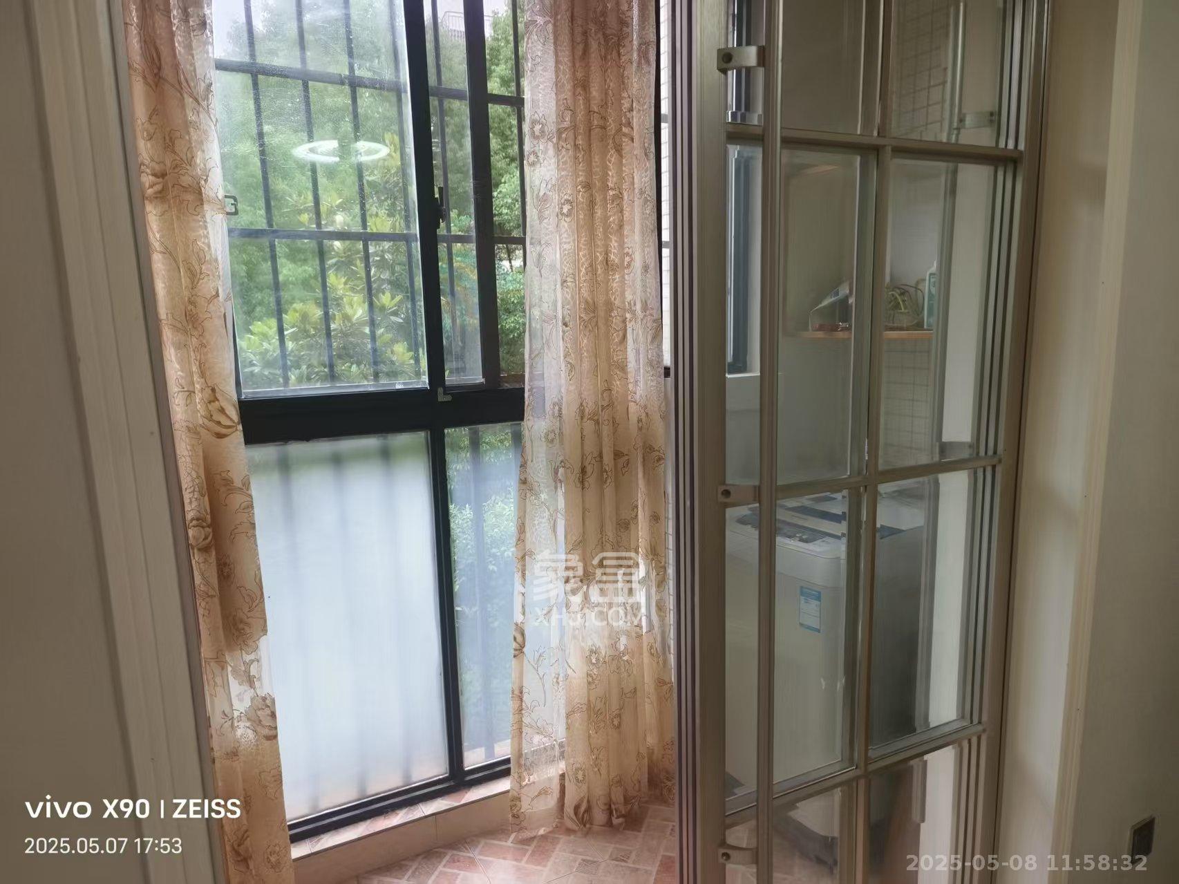 鹏基诺亚山林  3室2厅2卫    2800.0元/月室内图