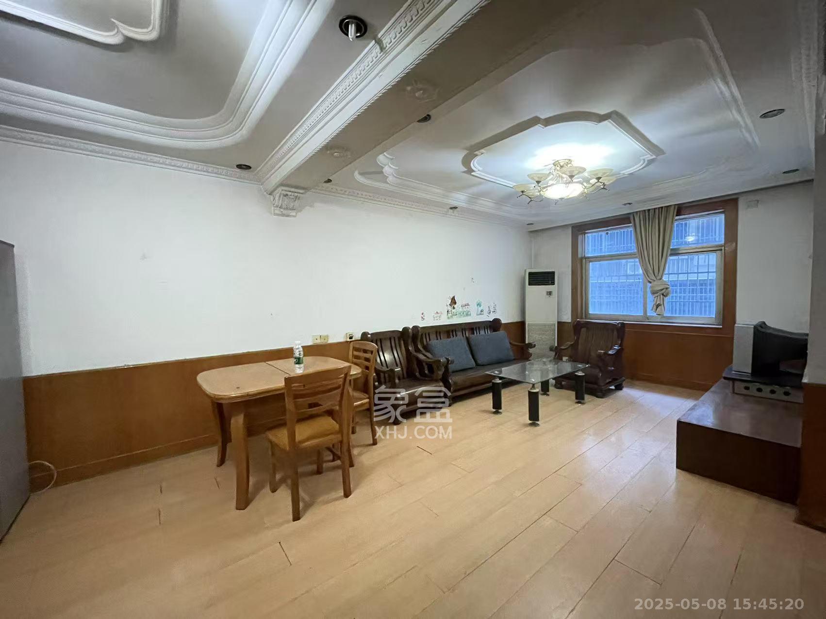 工农桥社区白马公寓(白马庙巷) 2室1厅1卫 1500.0元/月 工农桥社区白马公寓(白马庙巷) 2室1厅1卫 1500.0元/月室内图