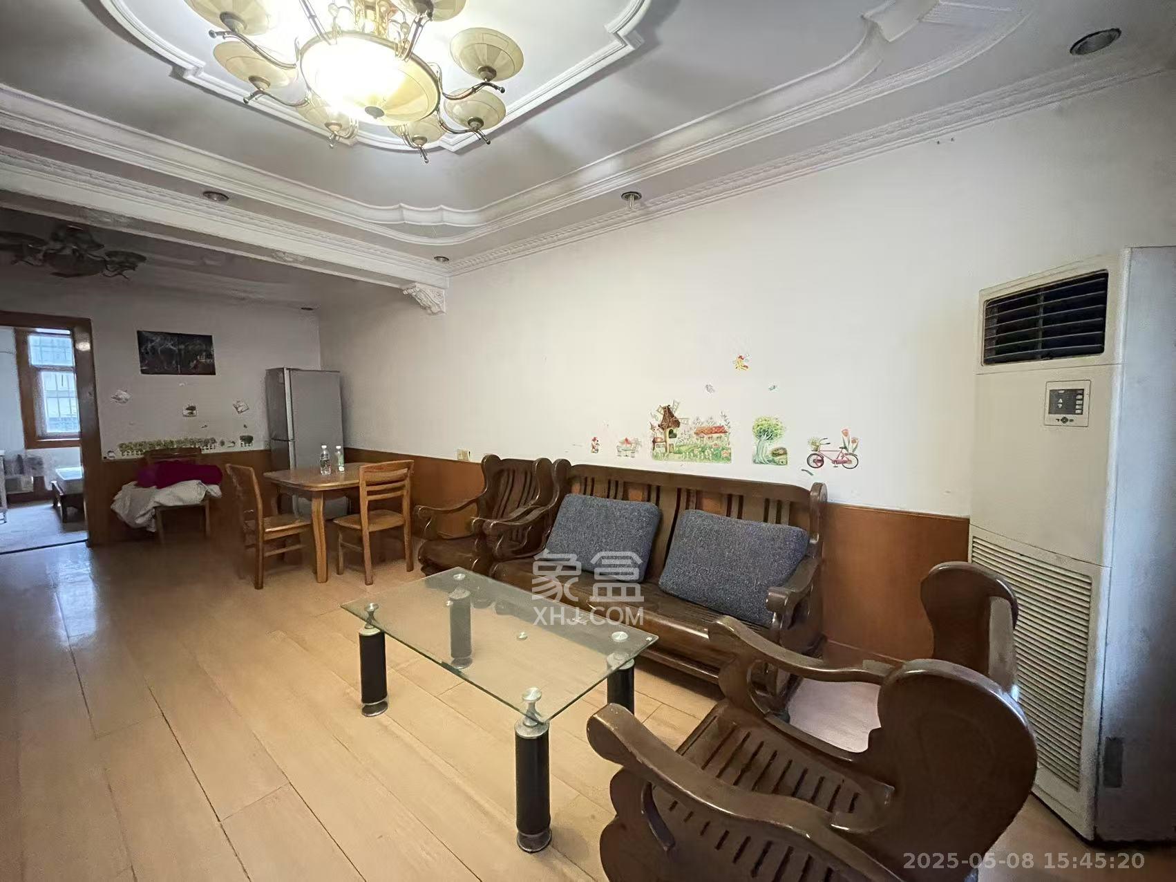 工农桥社区白马公寓(白马庙巷)  2室1厅1卫    2200.0元/月 工农桥社区白马公寓(白马庙巷)  2室1厅1卫    2200.0元/月