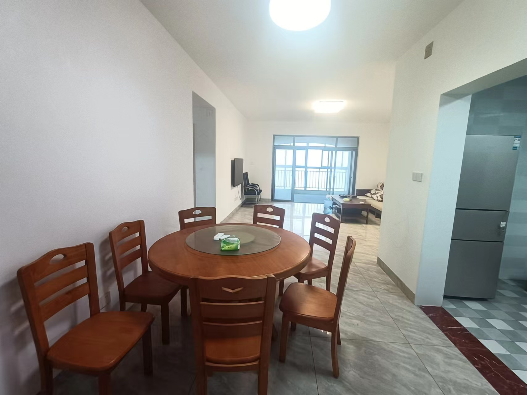 农信大院(响水湾度假公寓) 4室2厅2卫 3000.0元/月 农信大院(响水湾度假公寓) 4室2厅2卫 3000.0元/月室内图