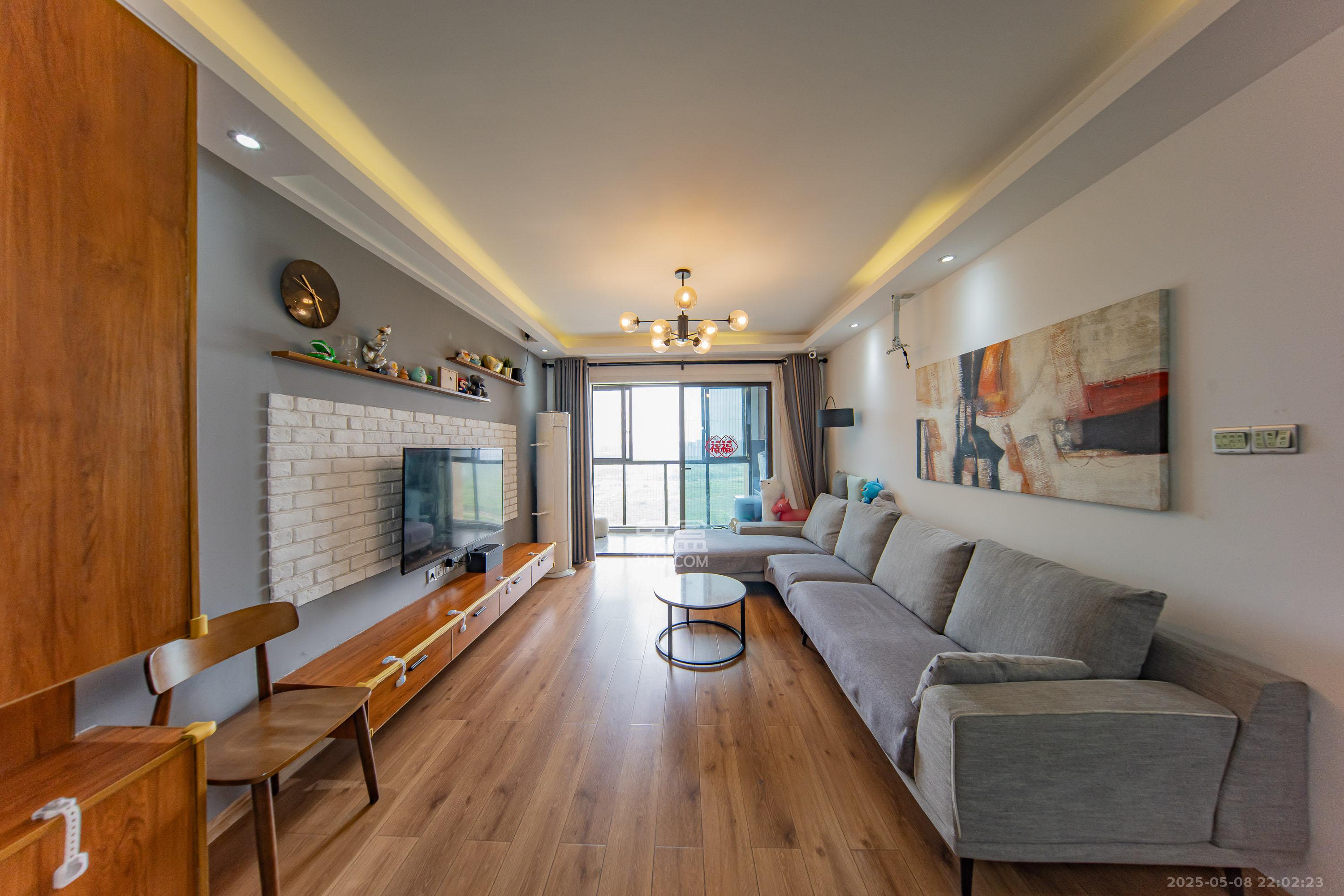 华润橡树湾 3室2厅1卫 79.0万 华润橡树湾 3室2厅1卫 79.0万客厅