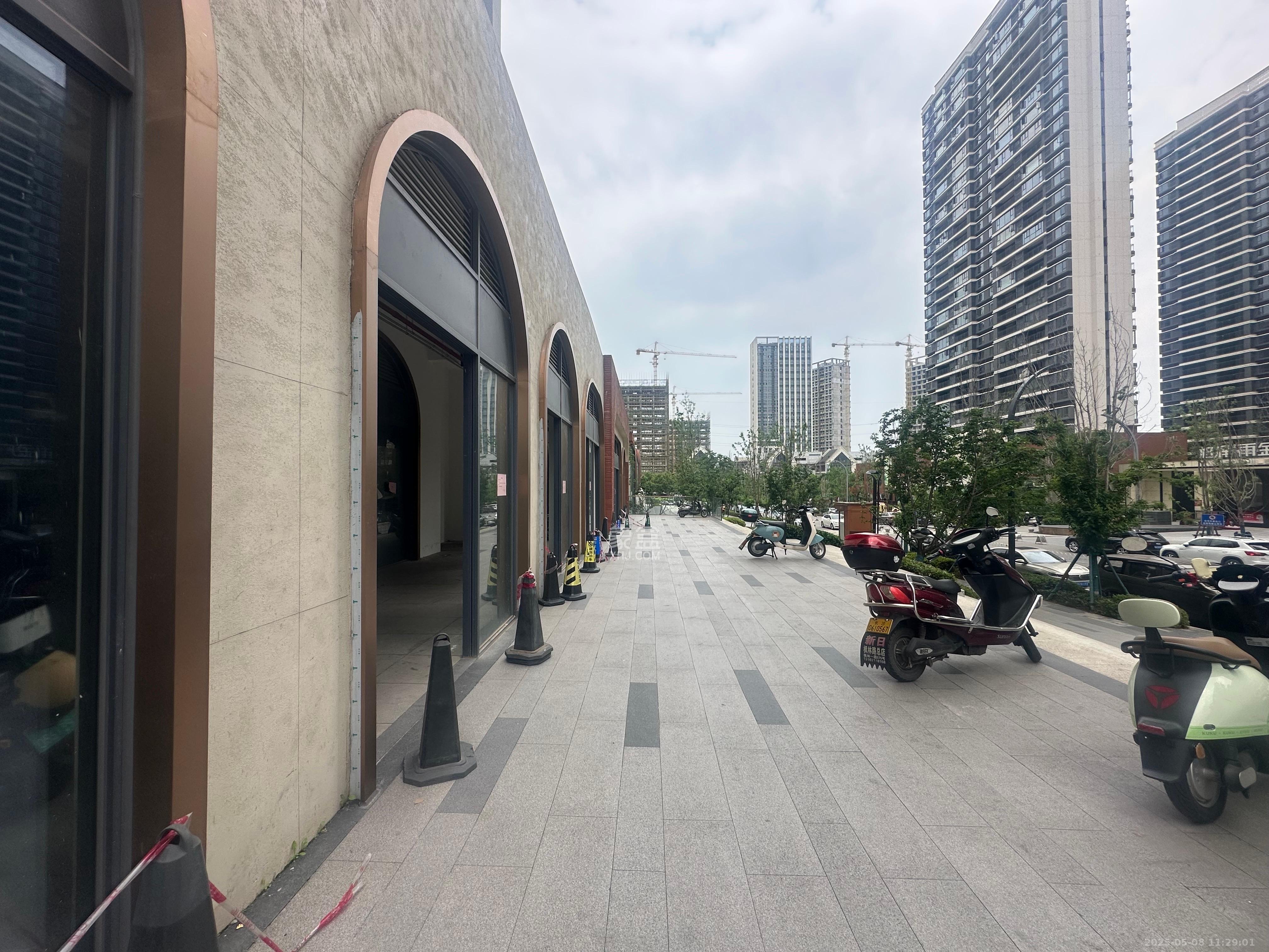旭辉雨金广场   30.0㎡     5000.00元/月室内图