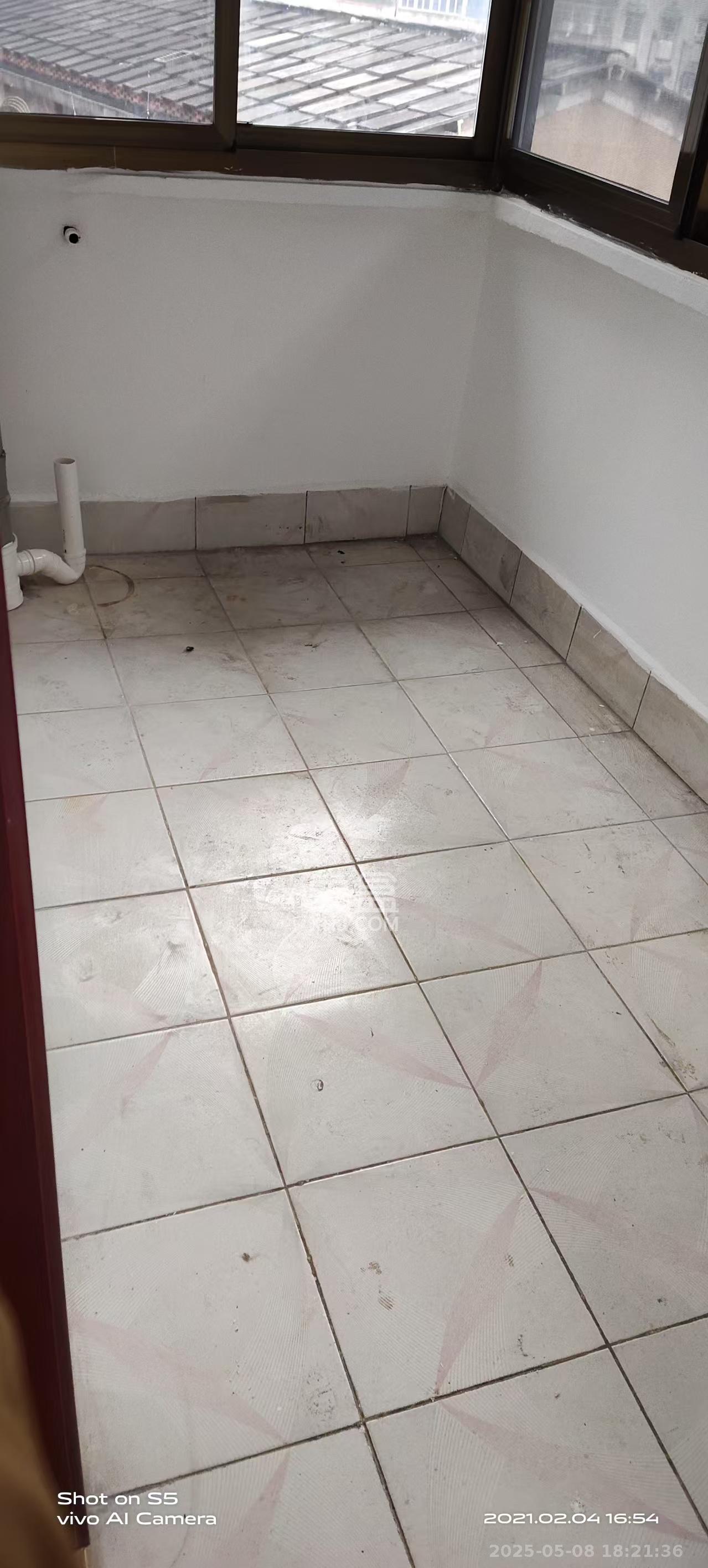 桐荫里社区  2室1厅1卫   1800.00元/月室内图