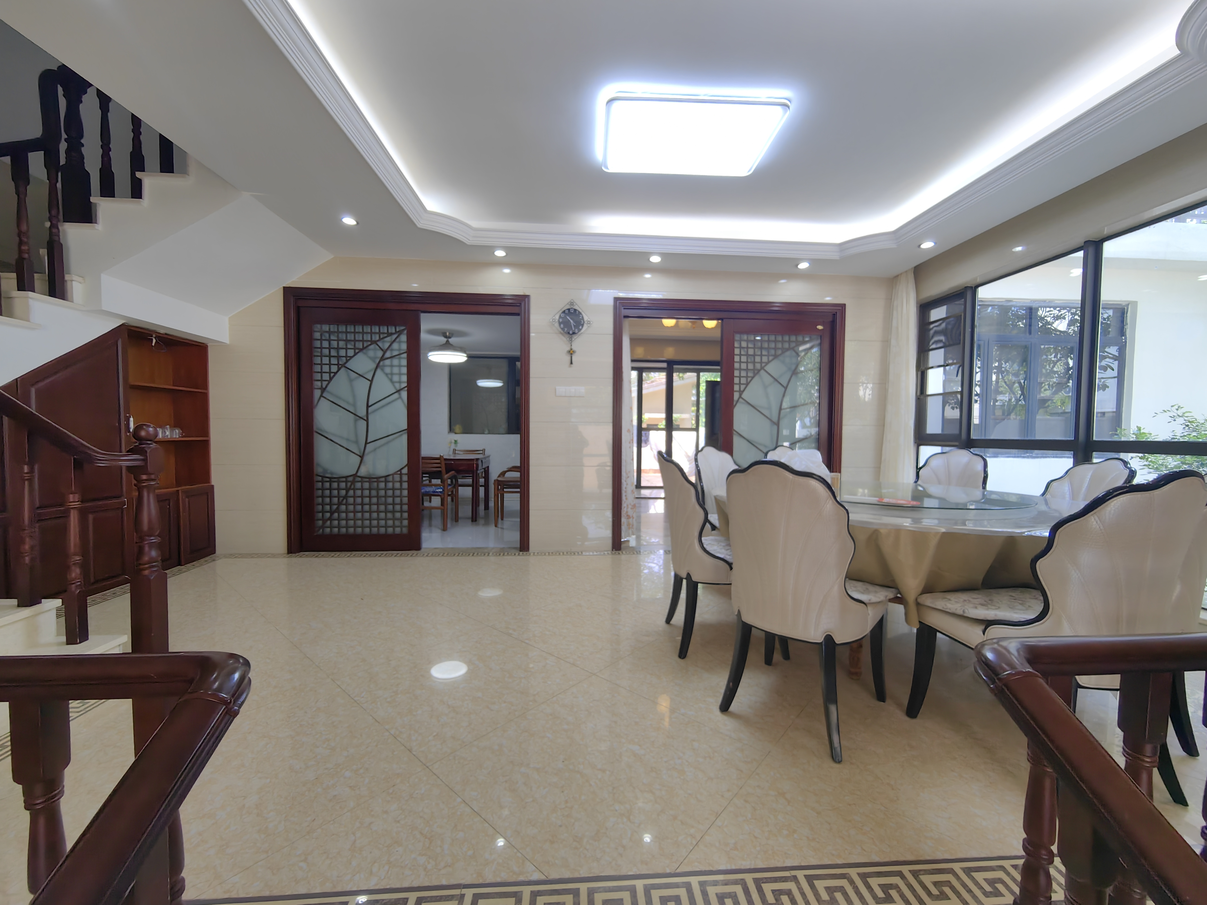 万科浪琴湾 7室2厅3卫 8500.0元/月 万科浪琴湾 7室2厅3卫 8500.0元/月室内图