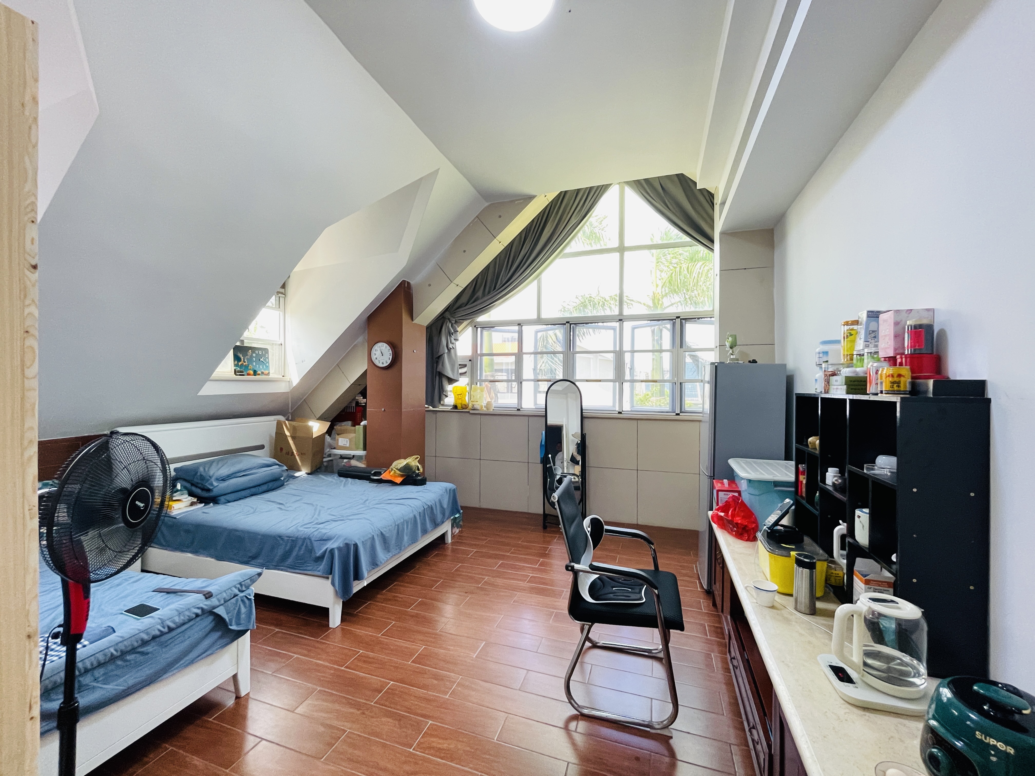 西湾别墅 8室3厅5卫 35000.0元/月 西湾别墅 8室3厅5卫 35000.0元/月室内图