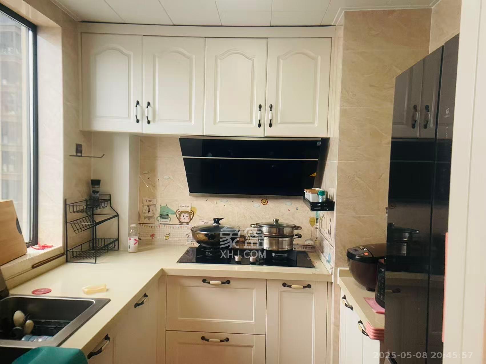 万科魅力之城观澜里 3室2厅2卫 3200.0元/月 万科魅力之城观澜里 3室2厅2卫 3200.0元/月室内图