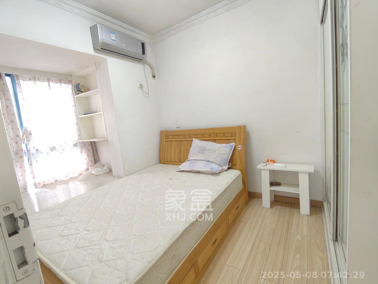 蝴蝶谷  2室1厅1卫    1300.0元/月室内图