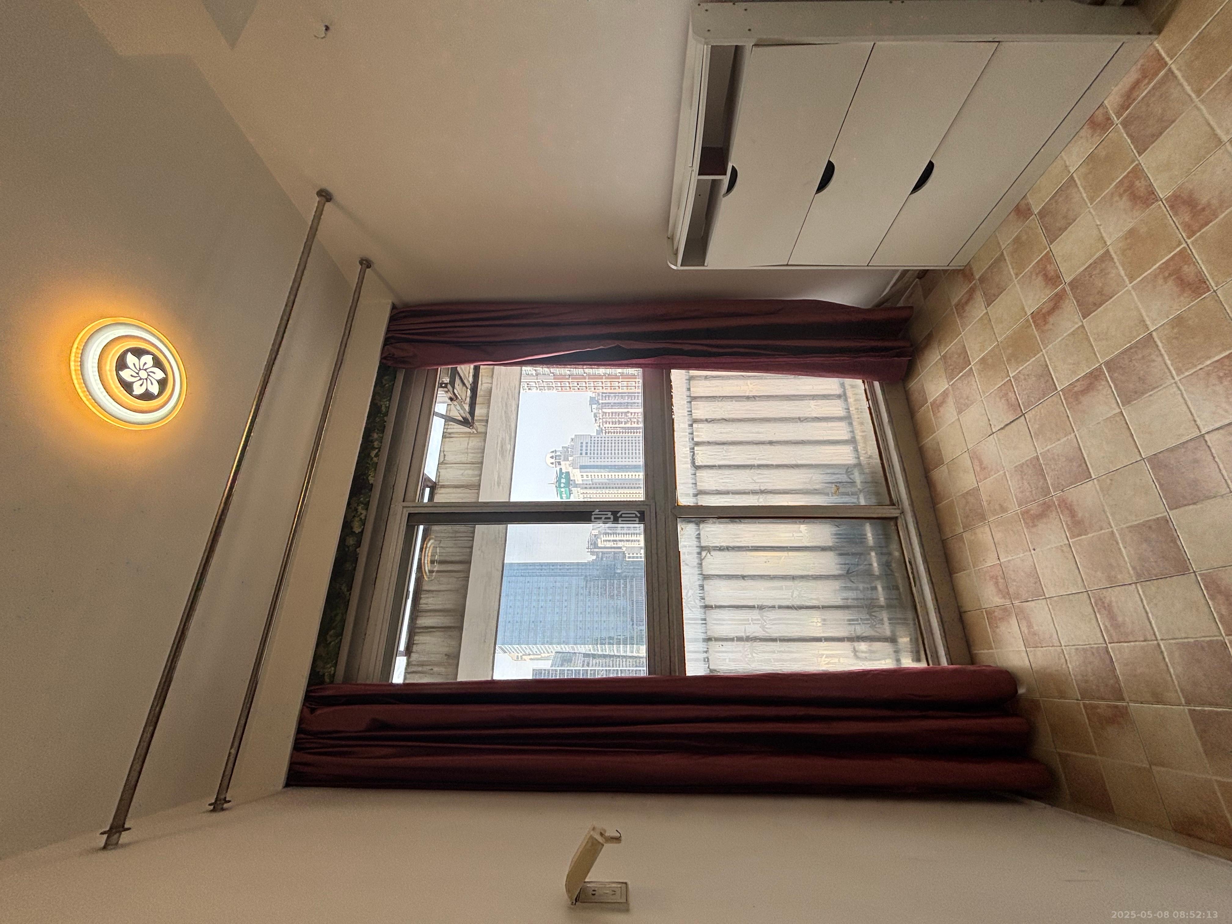 湘域中央  2室1厅1卫    3200.0元/月室内图