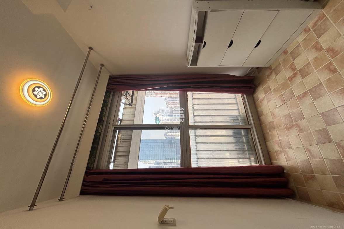 湘域中央  2室1厅1卫    3200.0元/月 湘域中央  2室1厅1卫    3200.0元/月室内图