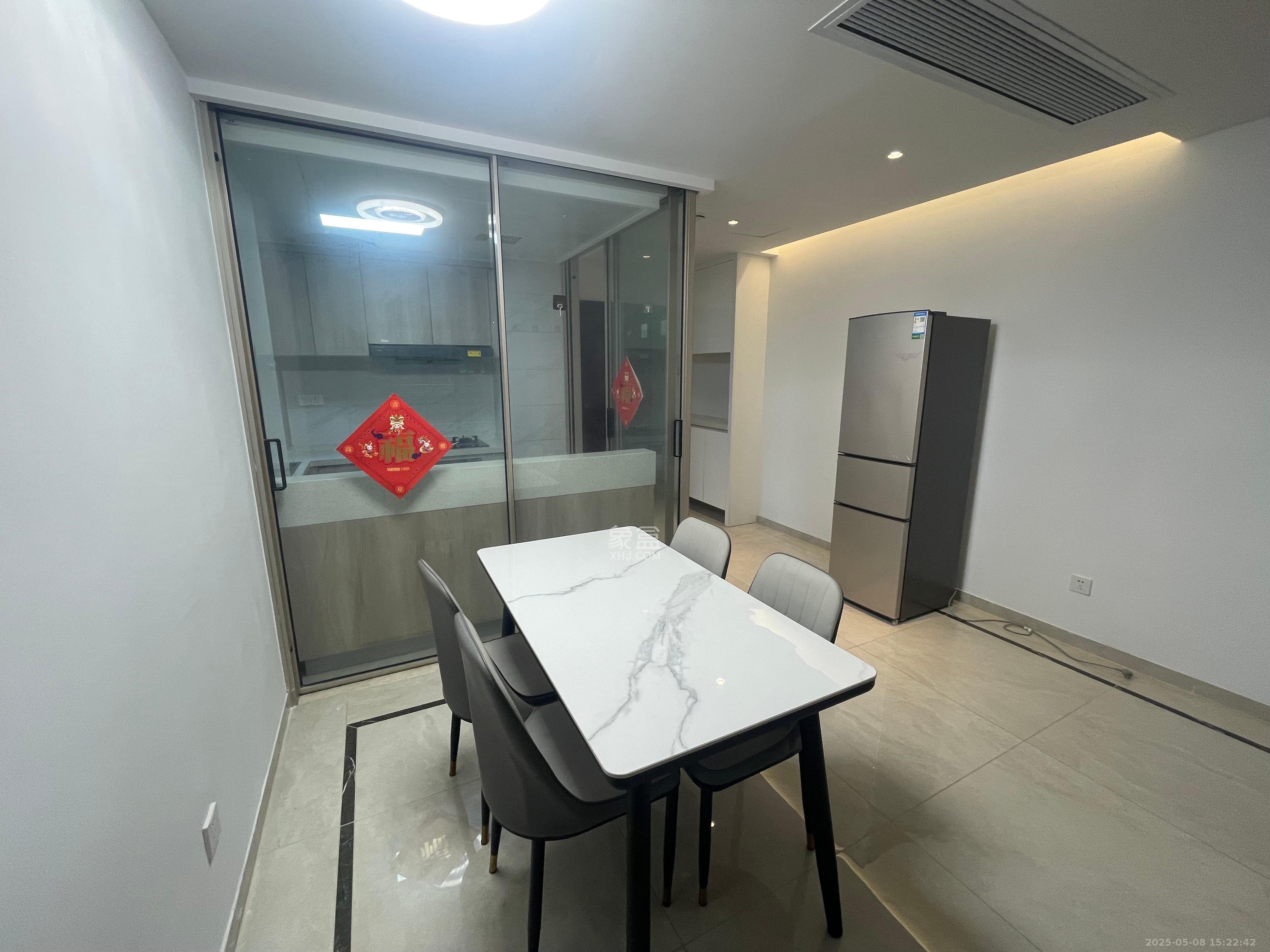 建投象山国际  3室2厅2卫   2700.00元/月