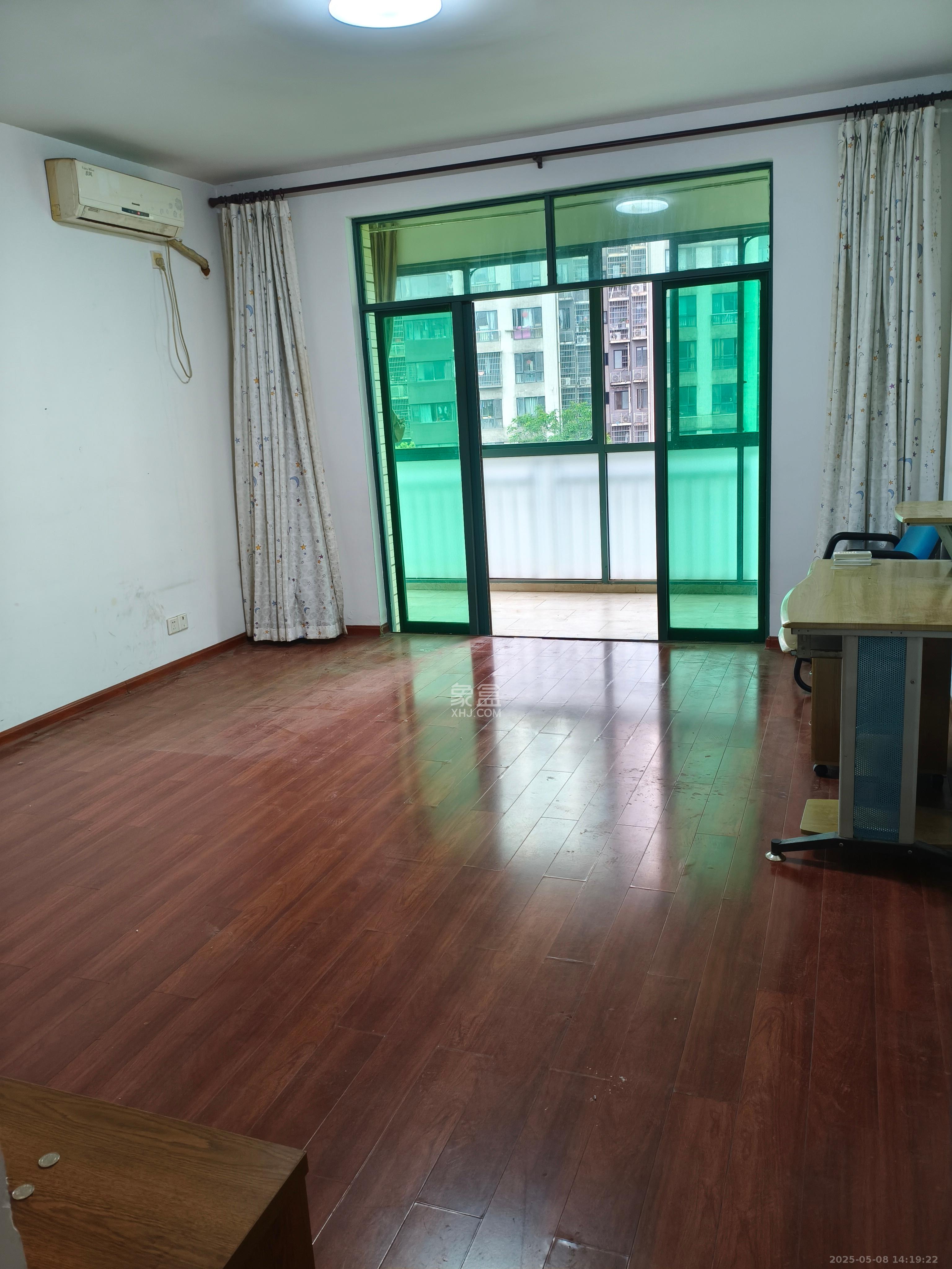 柠檬丽都  7室2厅2卫    2500.0元/月 柠檬丽都  7室2厅2卫    2500.0元/月