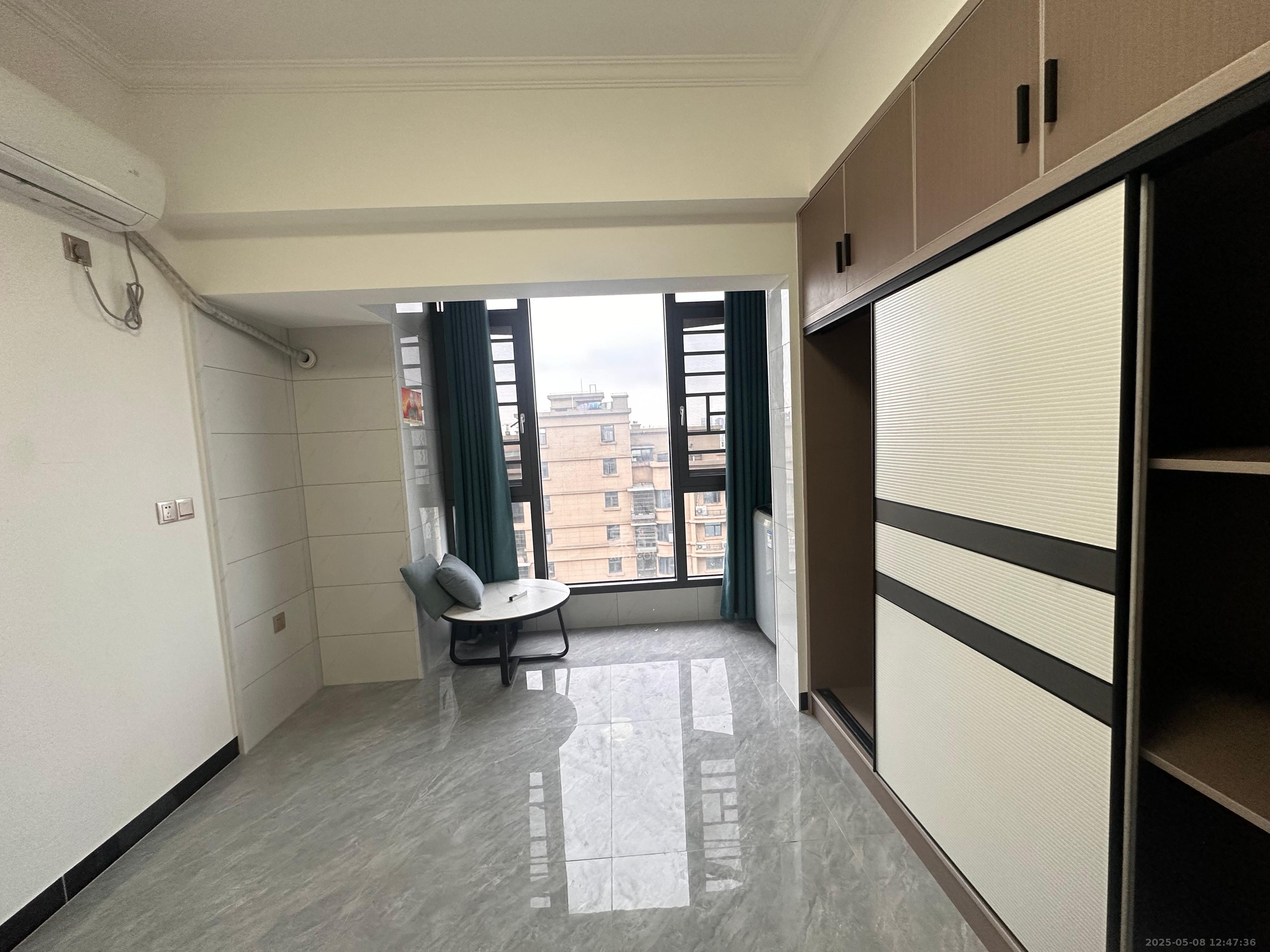 嘉雨兴园 1室1厅1卫 1800.0元/月 嘉雨兴园 1室1厅1卫 1800.0元/月室内图