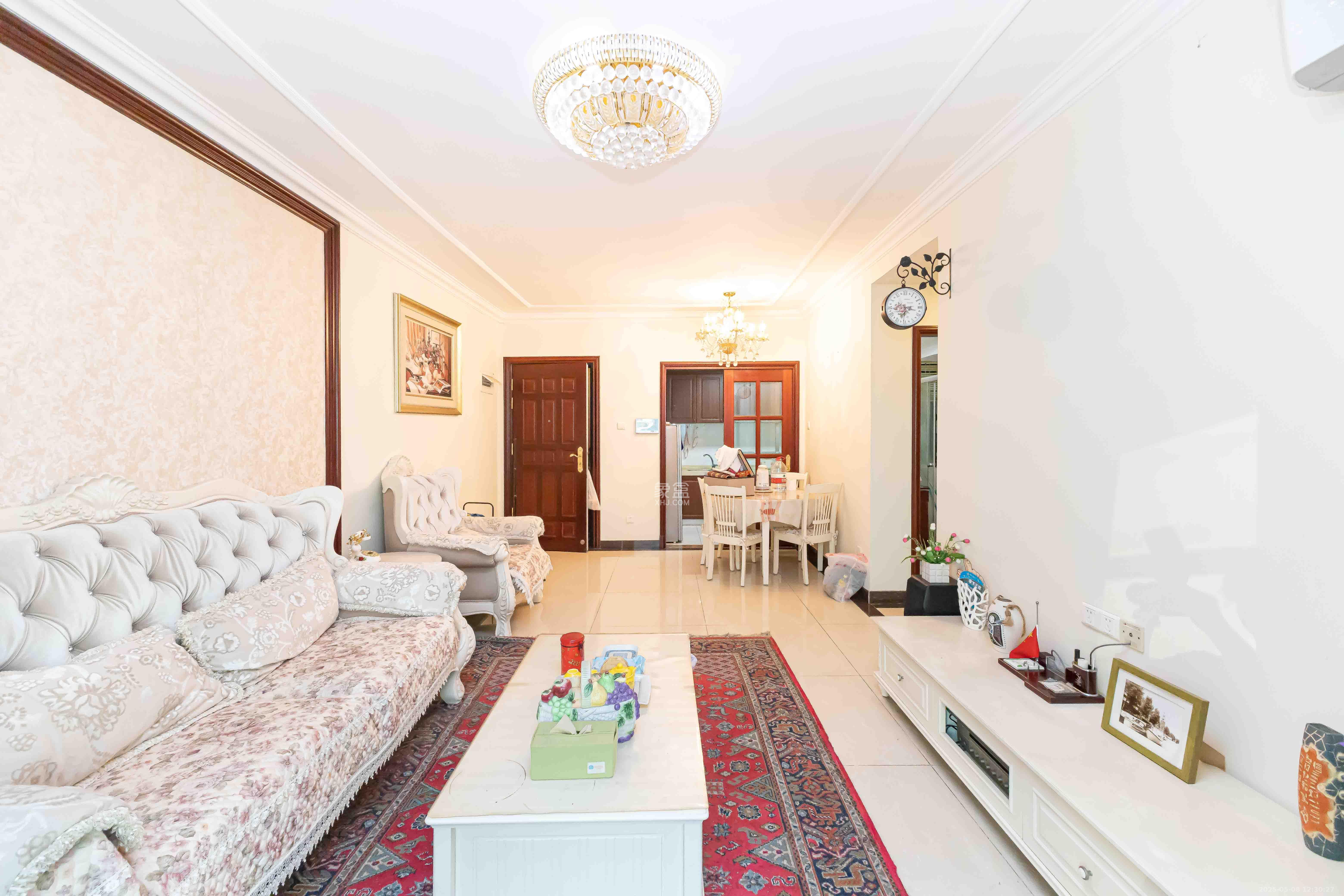 恒大名都  3室2厅1卫    60.0万客厅