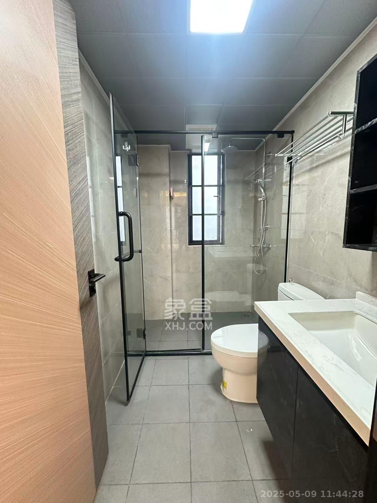 旭辉雨花郡  4室2厅2卫   4600.00元/月室内图