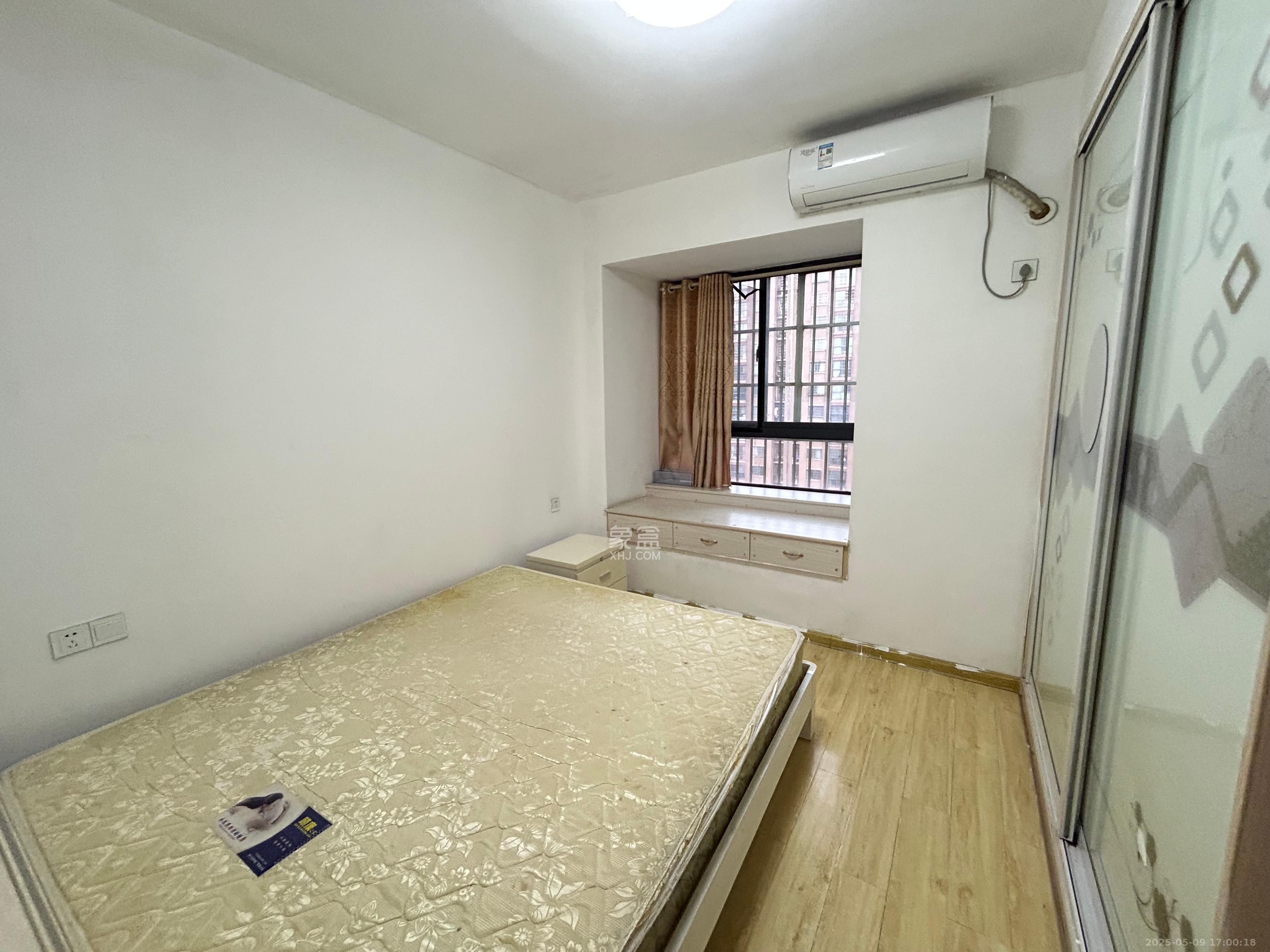 高林仕家  3室2厅2卫   1900.00元/月室内图