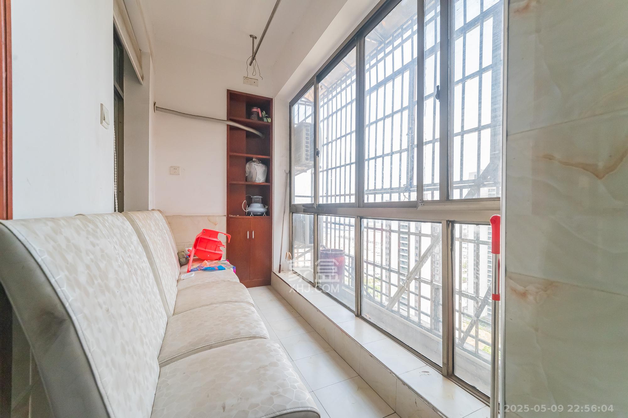 家和院 3室2厅1卫 79.8万 家和院 3室2厅1卫 79.8万阳台