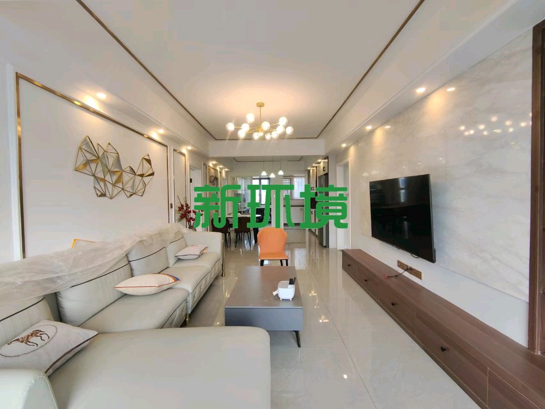 江与城  3室2厅2卫   105.00万客厅