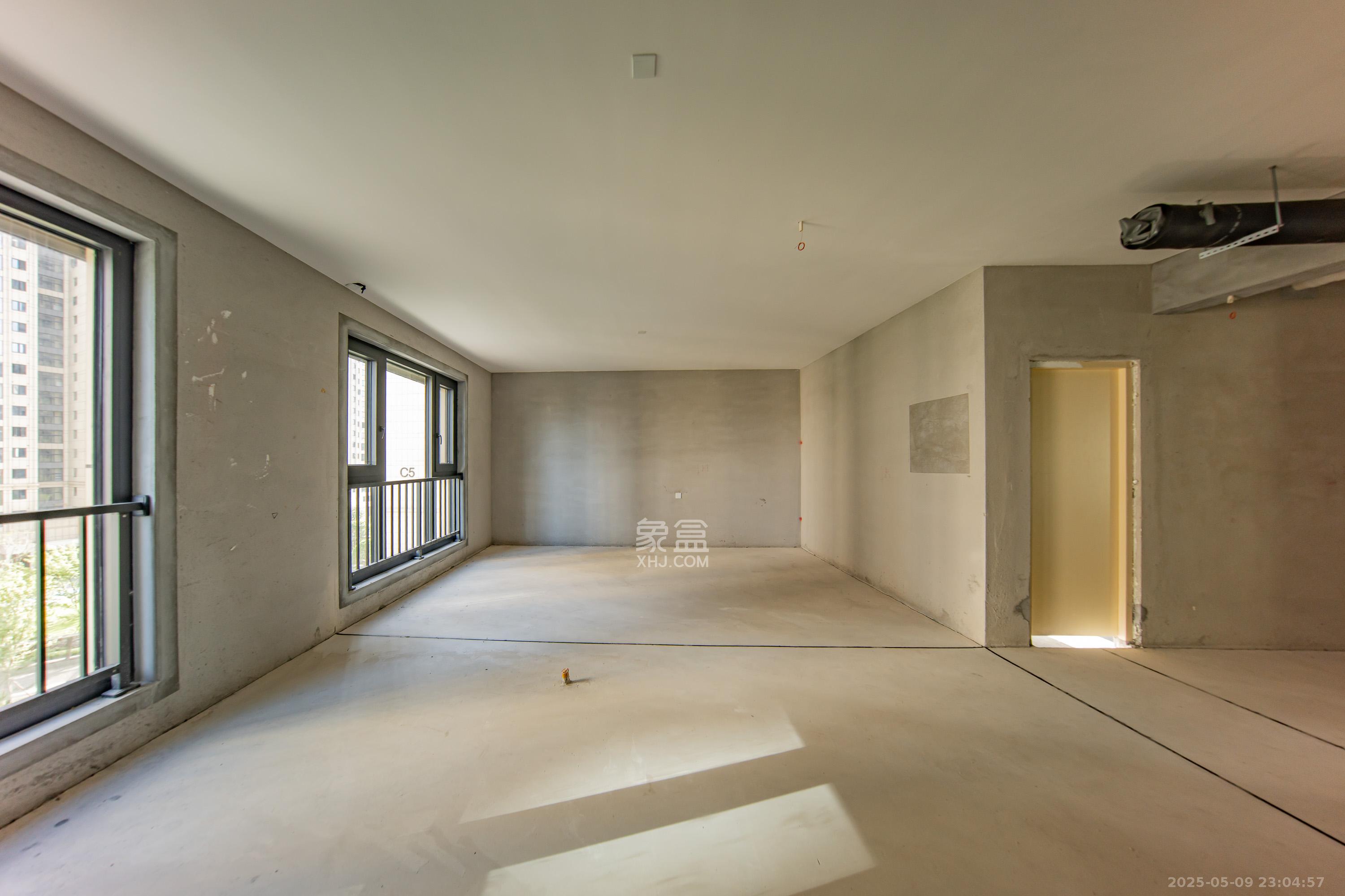 建投象山国际  1室0厅0卫   400.00万卧室
