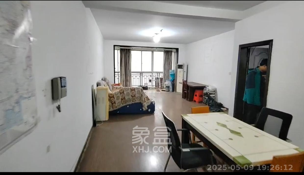 顺天黄金海岸  4室2厅1卫   2800.00元/月
