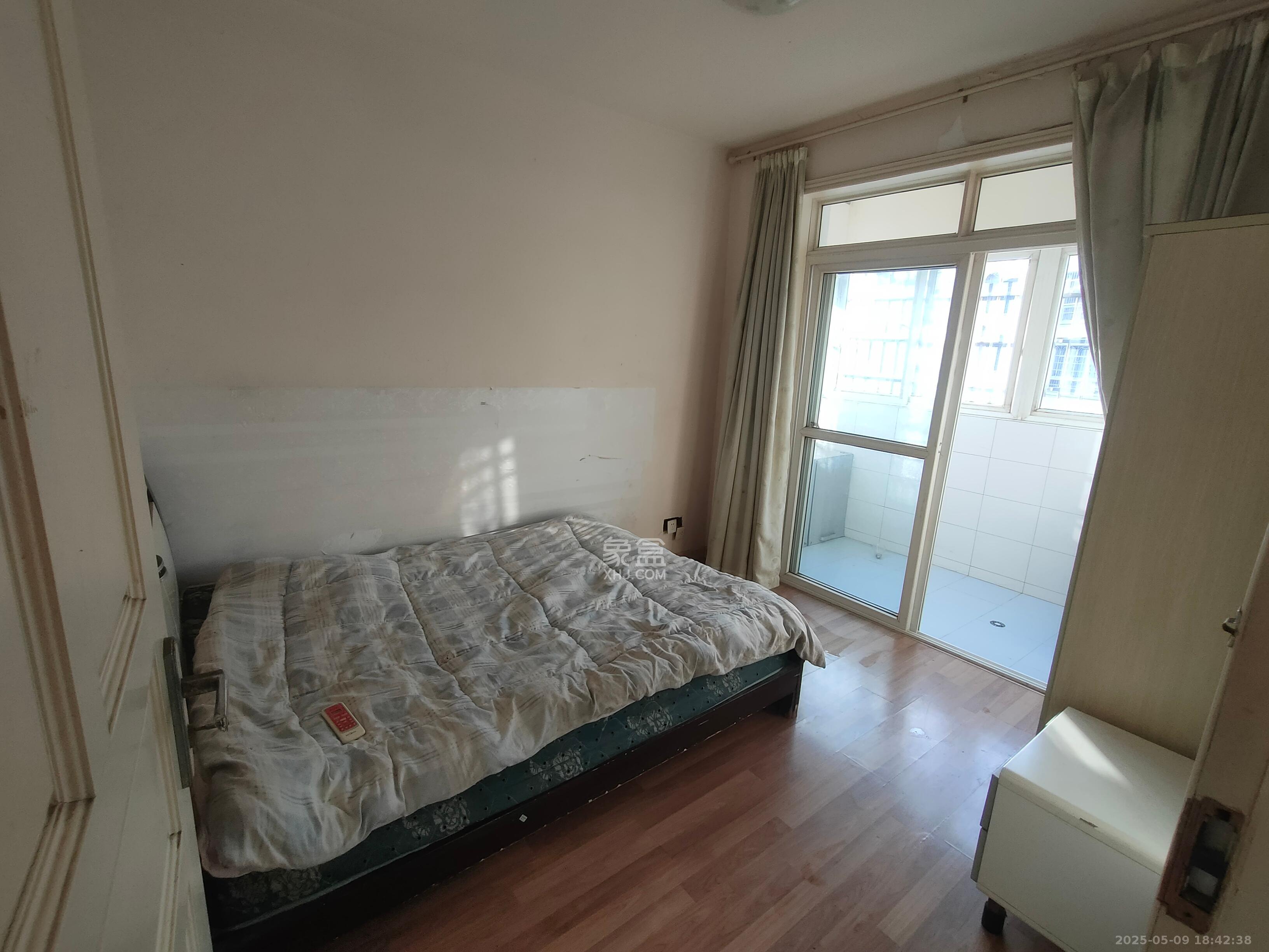德馨园  3室2厅1卫   1600.00元/月室内图