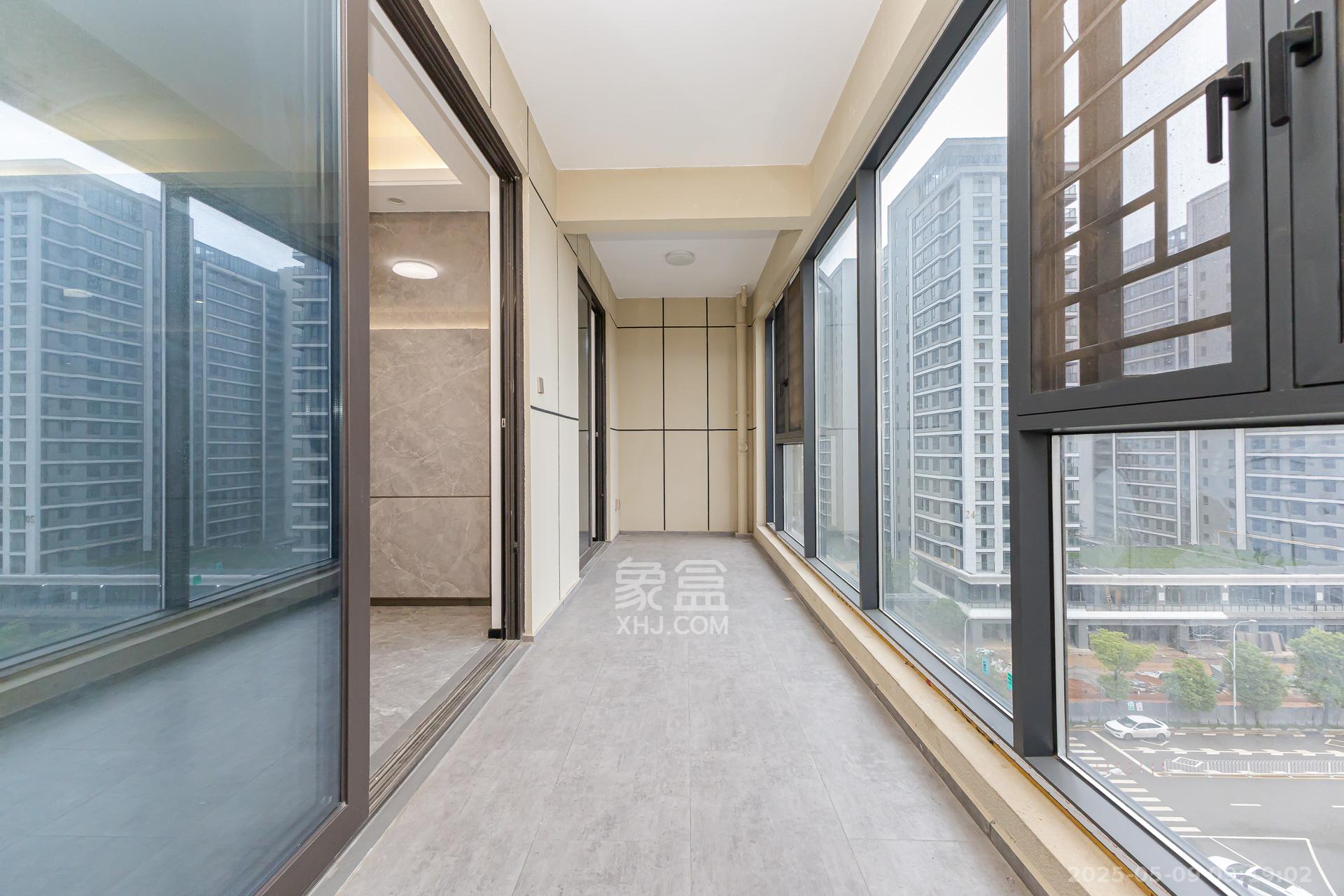 润和湘江天地天悦湾 4室2厅2卫 206.0万 润和湘江天地天悦湾 4室2厅2卫 206.0万阳台