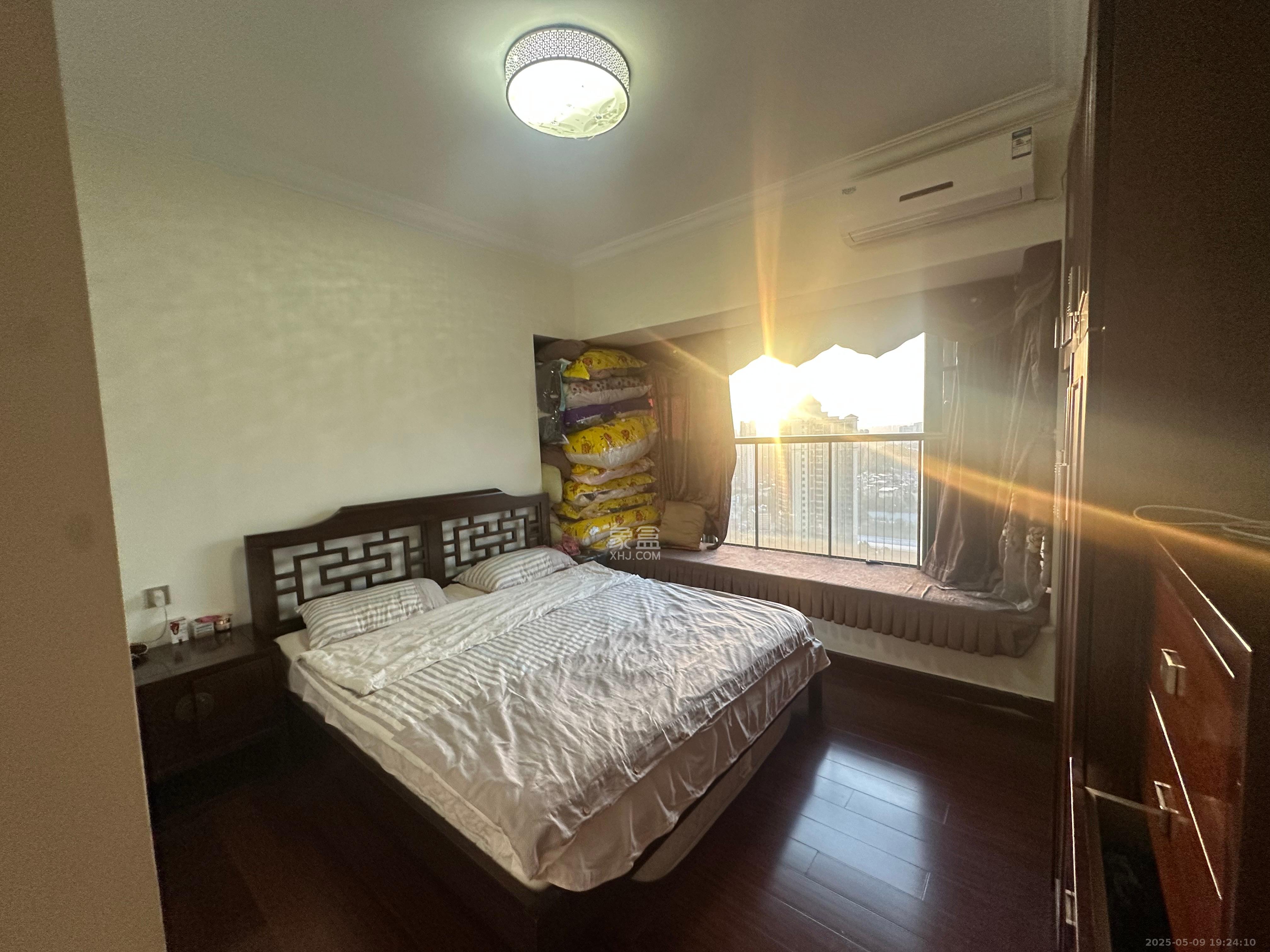 恒大雅苑 4室2厅2卫 3500.0元/月 恒大雅苑 4室2厅2卫 3500.0元/月室内图