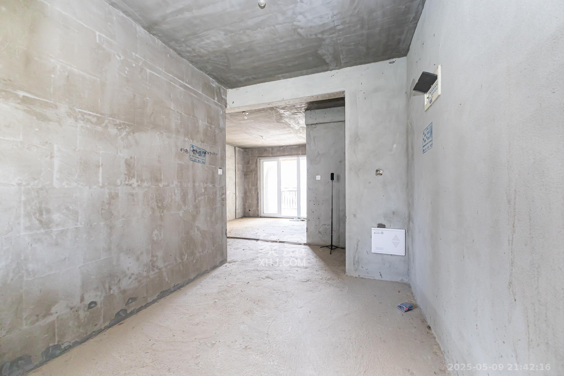 嘉宇银杉(嘉宇西苑) 3室1厅1卫 72.0万 嘉宇银杉(嘉宇西苑) 3室1厅1卫 72.0万客厅