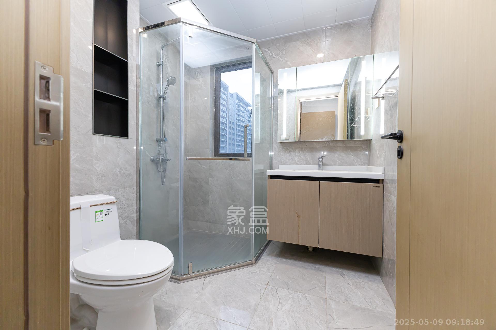 润和湘江天地天悦湾 4室2厅2卫 206.0万 润和湘江天地天悦湾 4室2厅2卫 206.0万卫生间