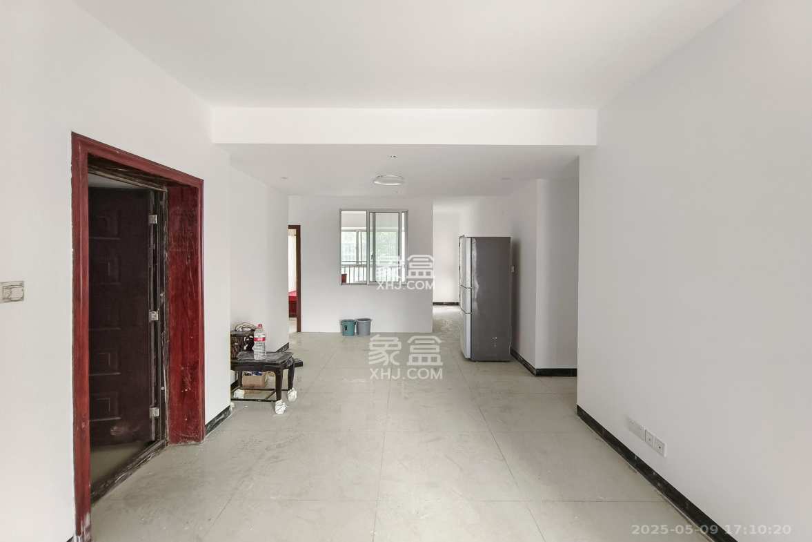 红树湾 5室2厅1卫 73.0万 红树湾 5室2厅1卫 73.0万客厅