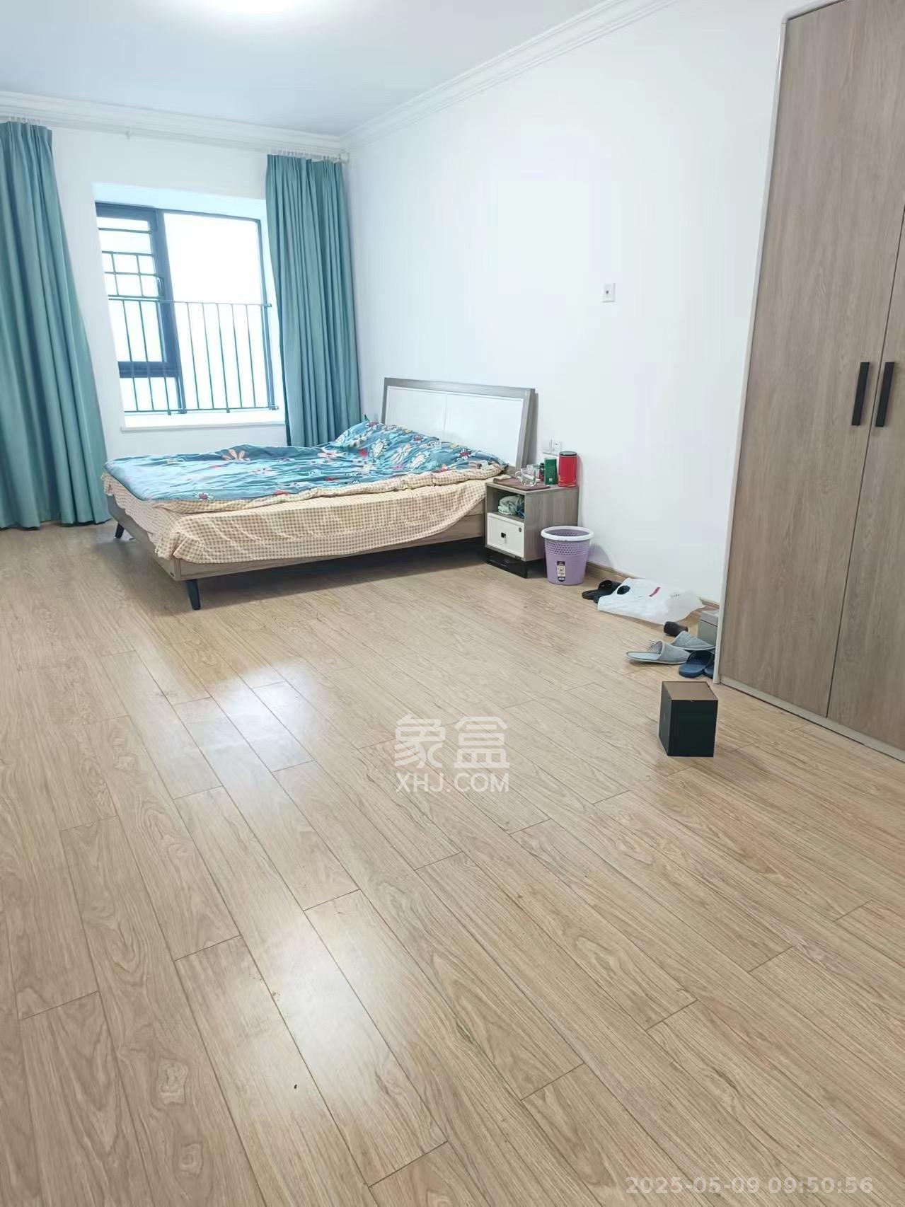 金辉优步花园  3室2厅2卫   2800.00元/月室内图