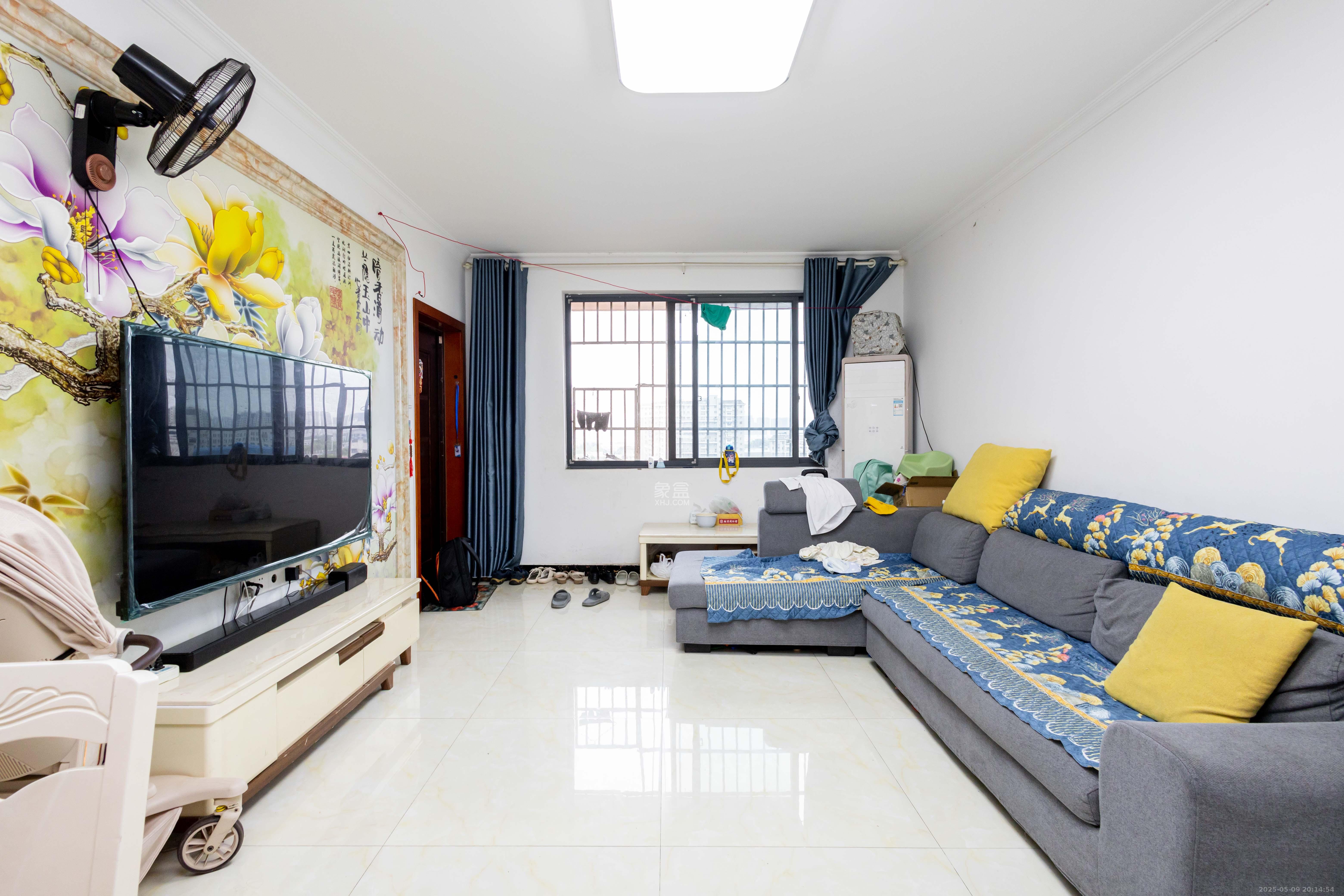 湘楚华庭 3室2厅1卫 58.0万 湘楚华庭 3室2厅1卫 58.0万客厅