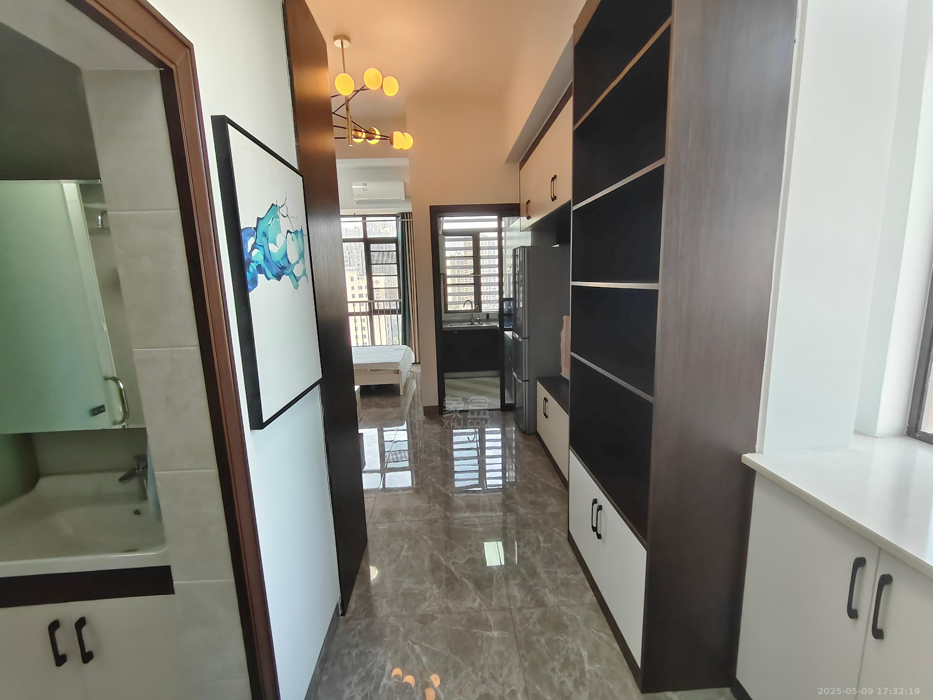 香槟小镇 1室1厅1卫 1200.0元/月 香槟小镇 1室1厅1卫 1200.0元/月室内图