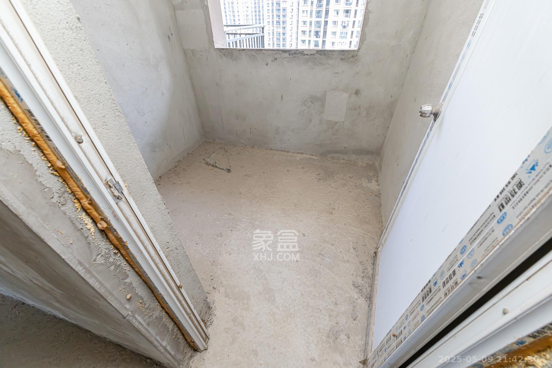 嘉宇银杉(嘉宇西苑) 3室1厅1卫 72.0万 嘉宇银杉(嘉宇西苑) 3室1厅1卫 72.0万卧室