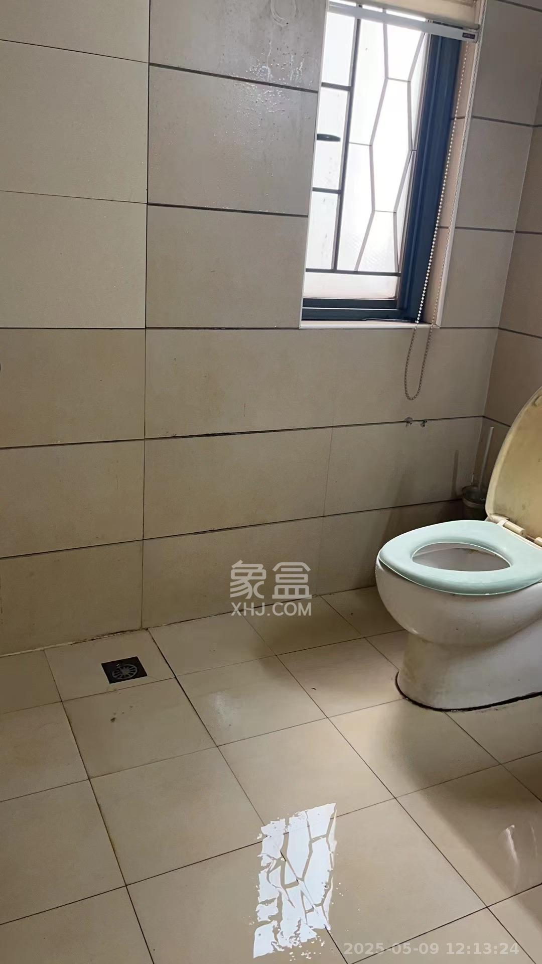 中国铁建国际城一期 3室2厅1卫 1400.0元/月 中国铁建国际城一期 3室2厅1卫 1400.0元/月室内图